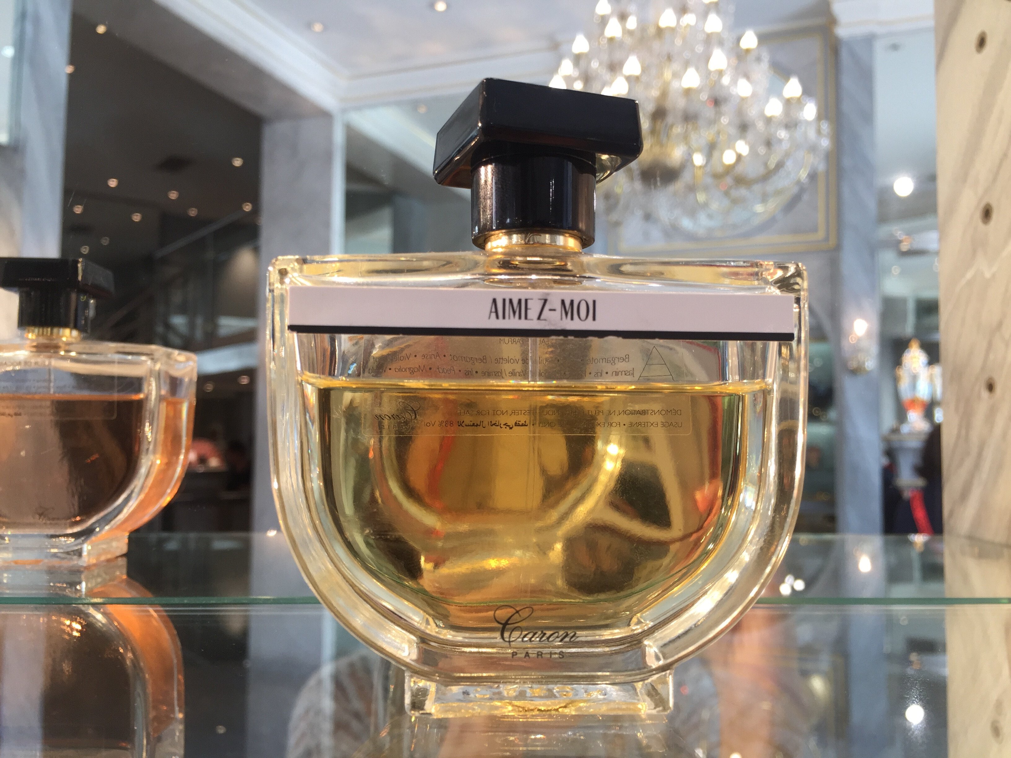 パリの老舗香水メゾン『キャロン』でパフパフ｜香り好き＠Seiko