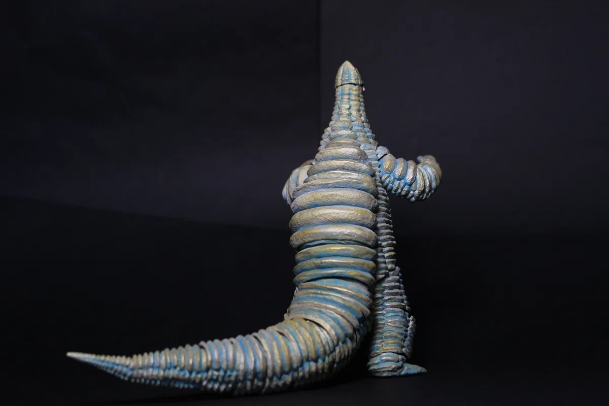 黄金の怪獣 レッドキング｜アシム@ガレージキット制作代行