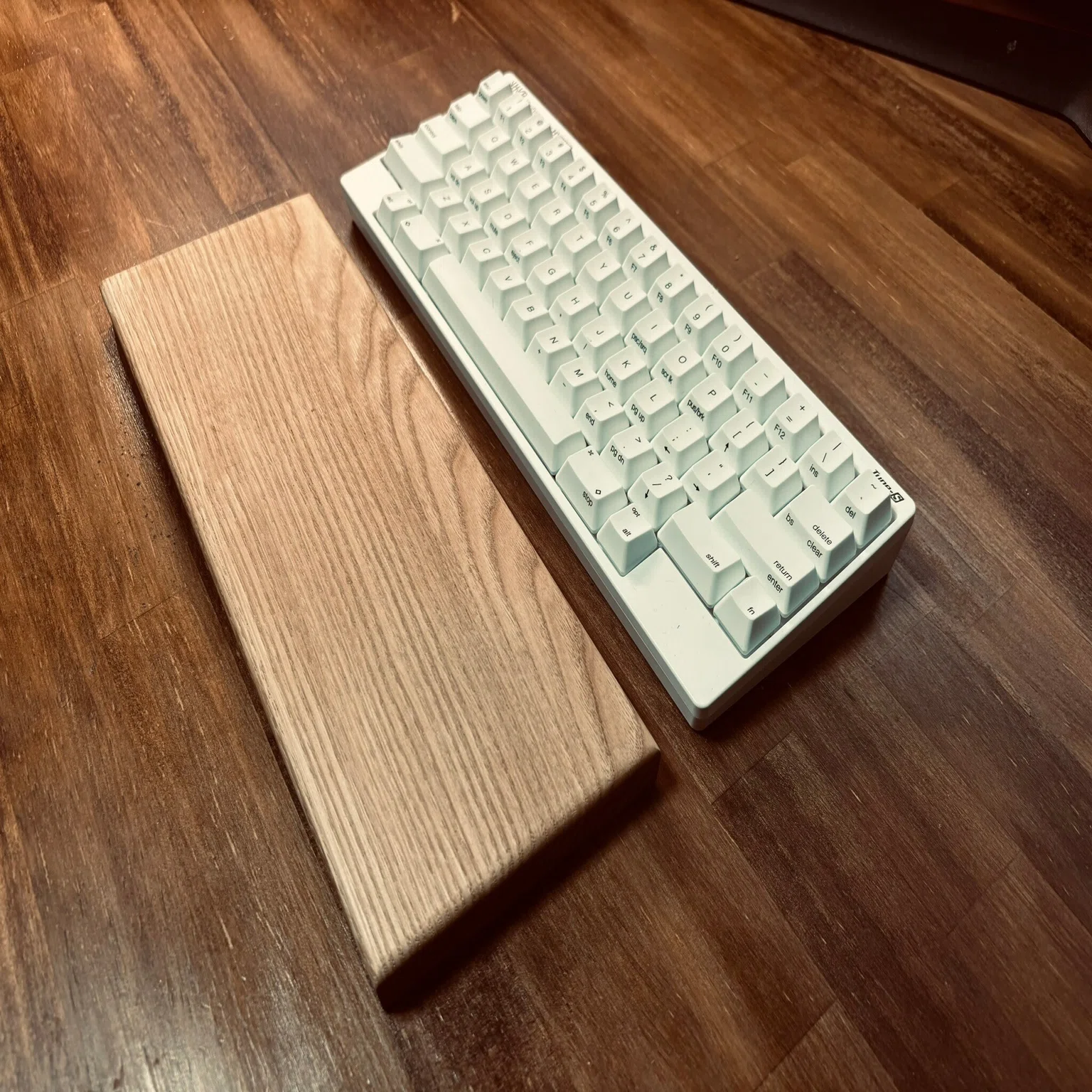 HHKB】木製パームレスト兼キーボードルーフを6,640円で手に入れる 