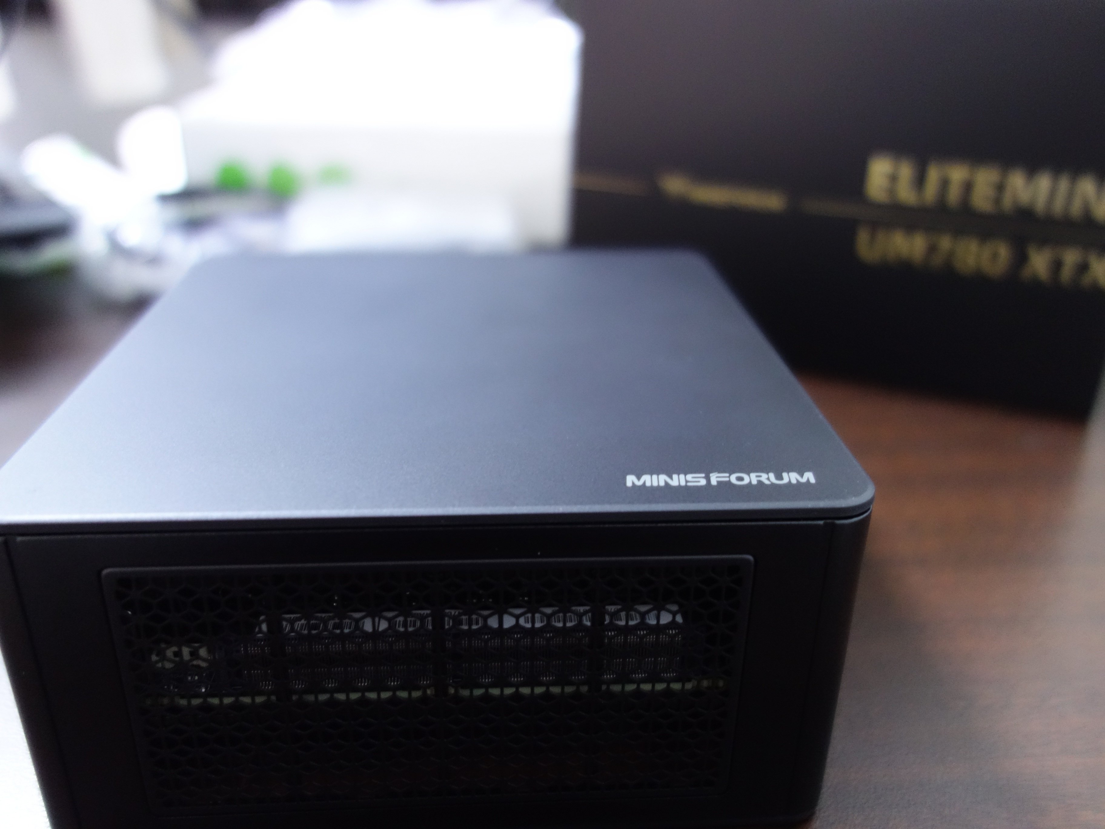 ミニPC(UM780 XTX)を買った。あとなかよし川が届いた。|鴨芽もめ ミニPC(UM780 XTX)を買った。あとなかよし川が届いた。|鴨芽もめ