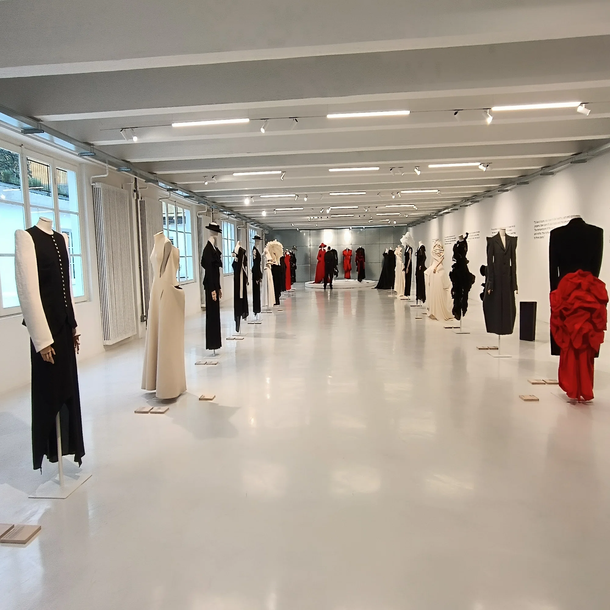 Yohji Yamamoto-Letter to the Futureを鑑賞する ｜シマ子