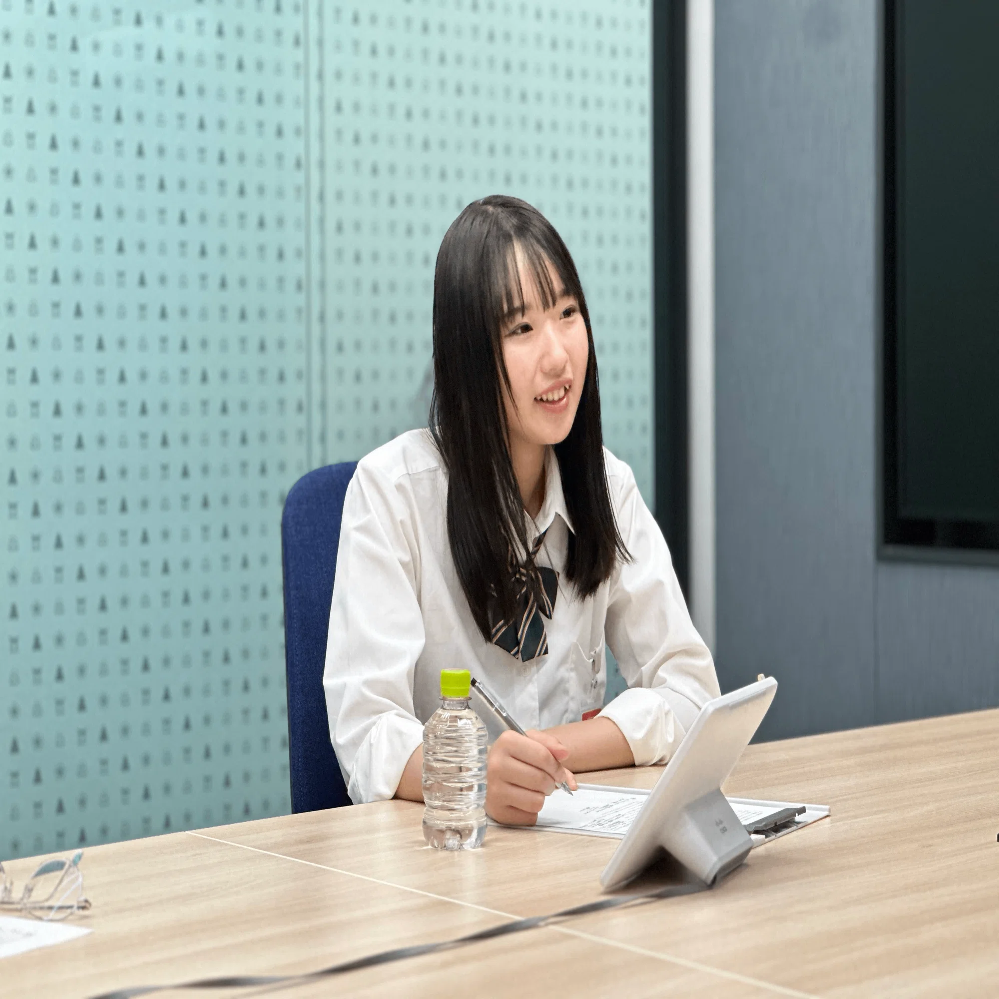 高校生2名が山口 明夫 様（日本IBM 代表取締役社長）にインタビュー