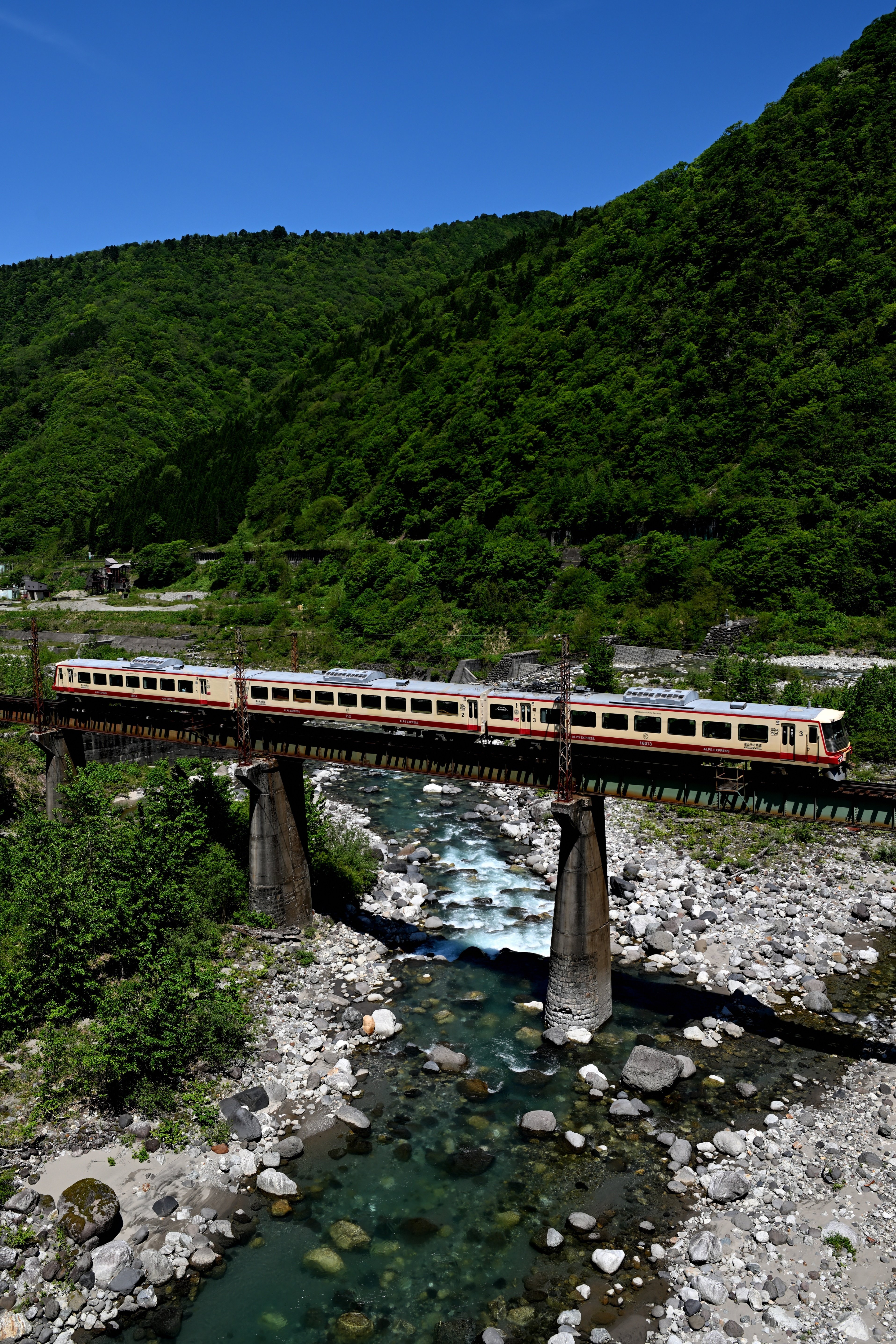 2024.05.11 富山地方鉄道｜LOCATION NOTE