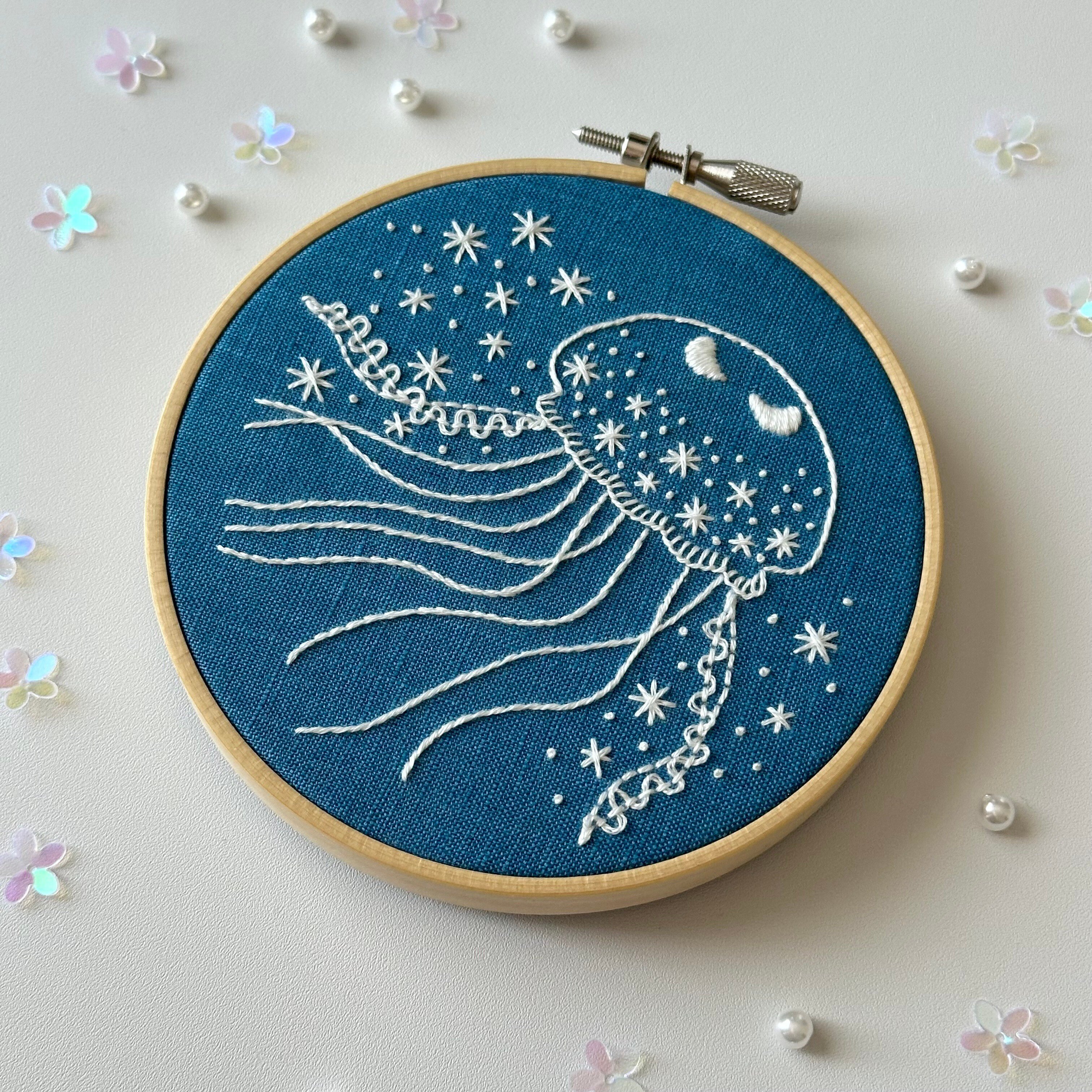 PDF図案「夜空を泳ぐクラゲ」｜はなこまち/刺繍作家