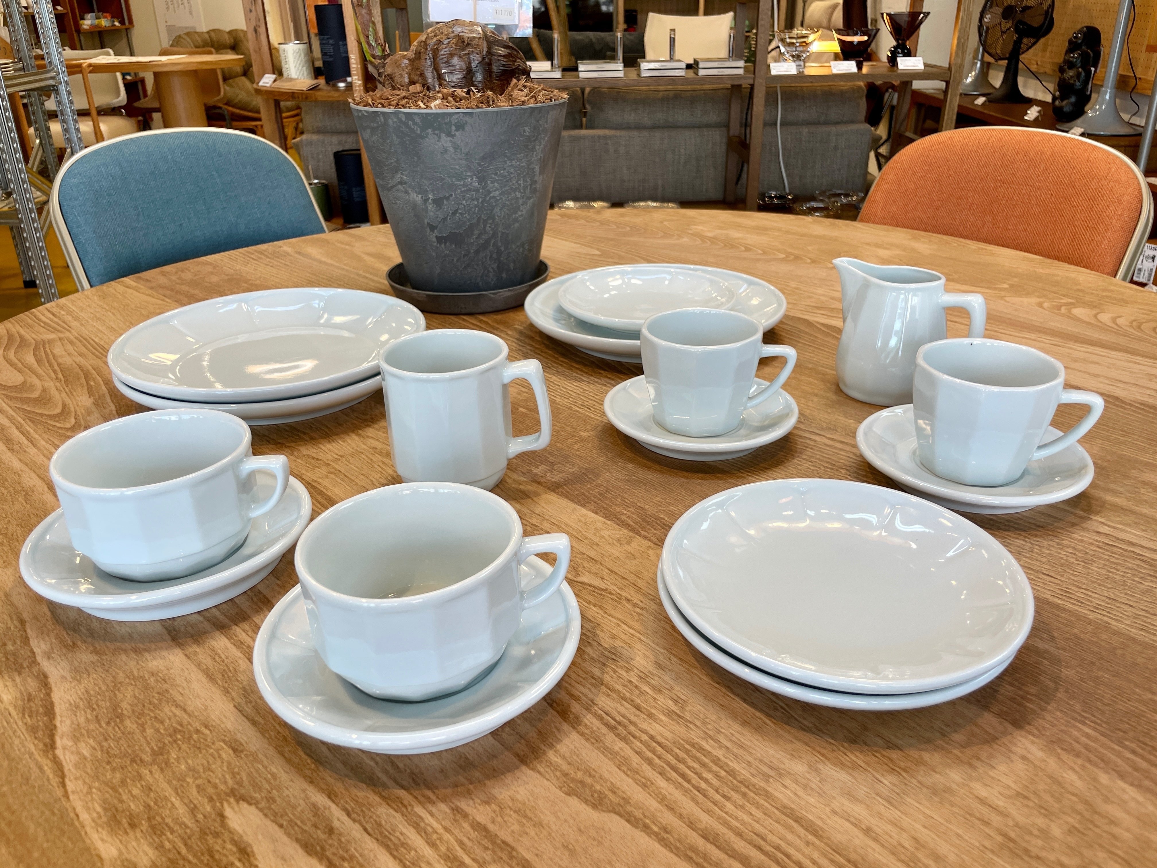 伝説の雑貨屋さんの食器。｜インテリアショップ APARTMENT