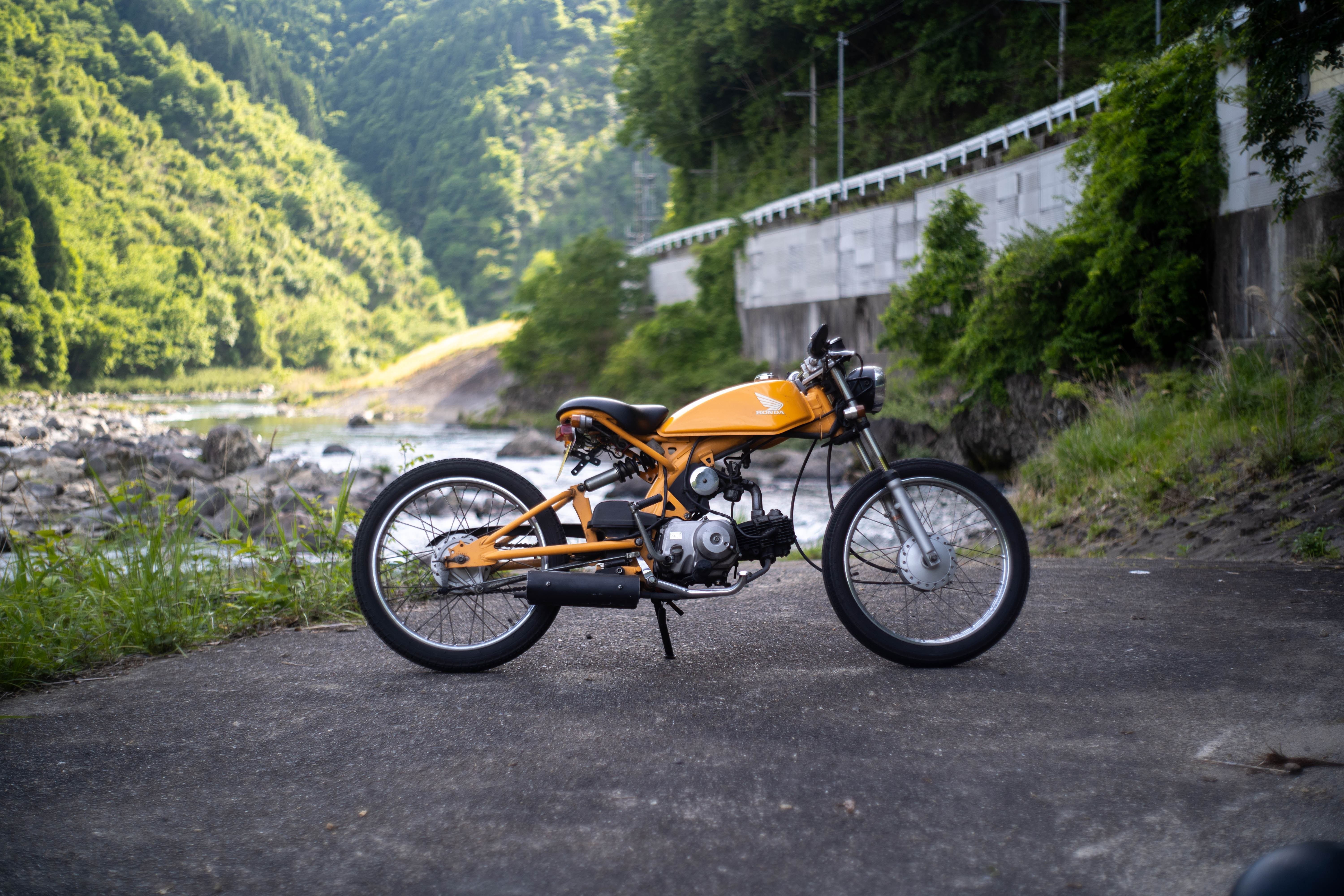 旧東ドイツの50mmレンズ3本。｜spinozamotors