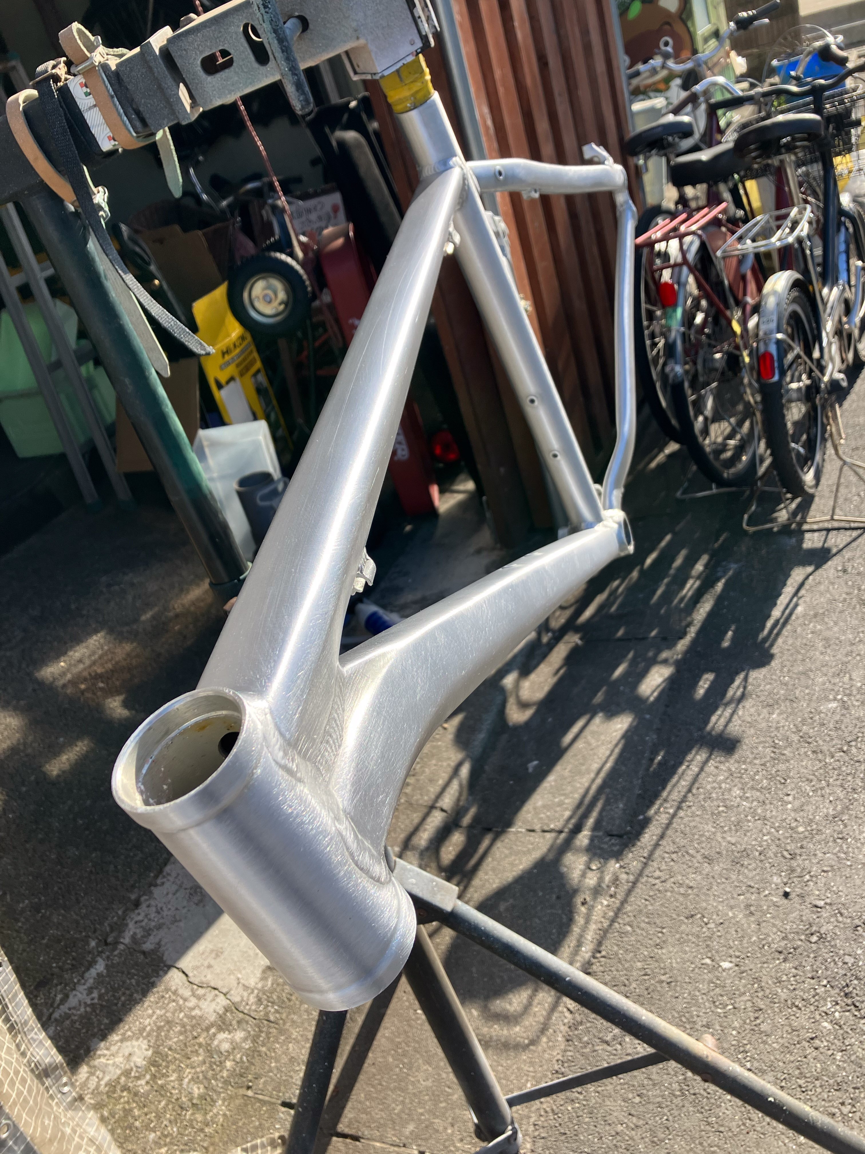 改造自転車　ロングスイングアーム塗装剥離 改造自転車 ロングスイングアーム塗装剥離