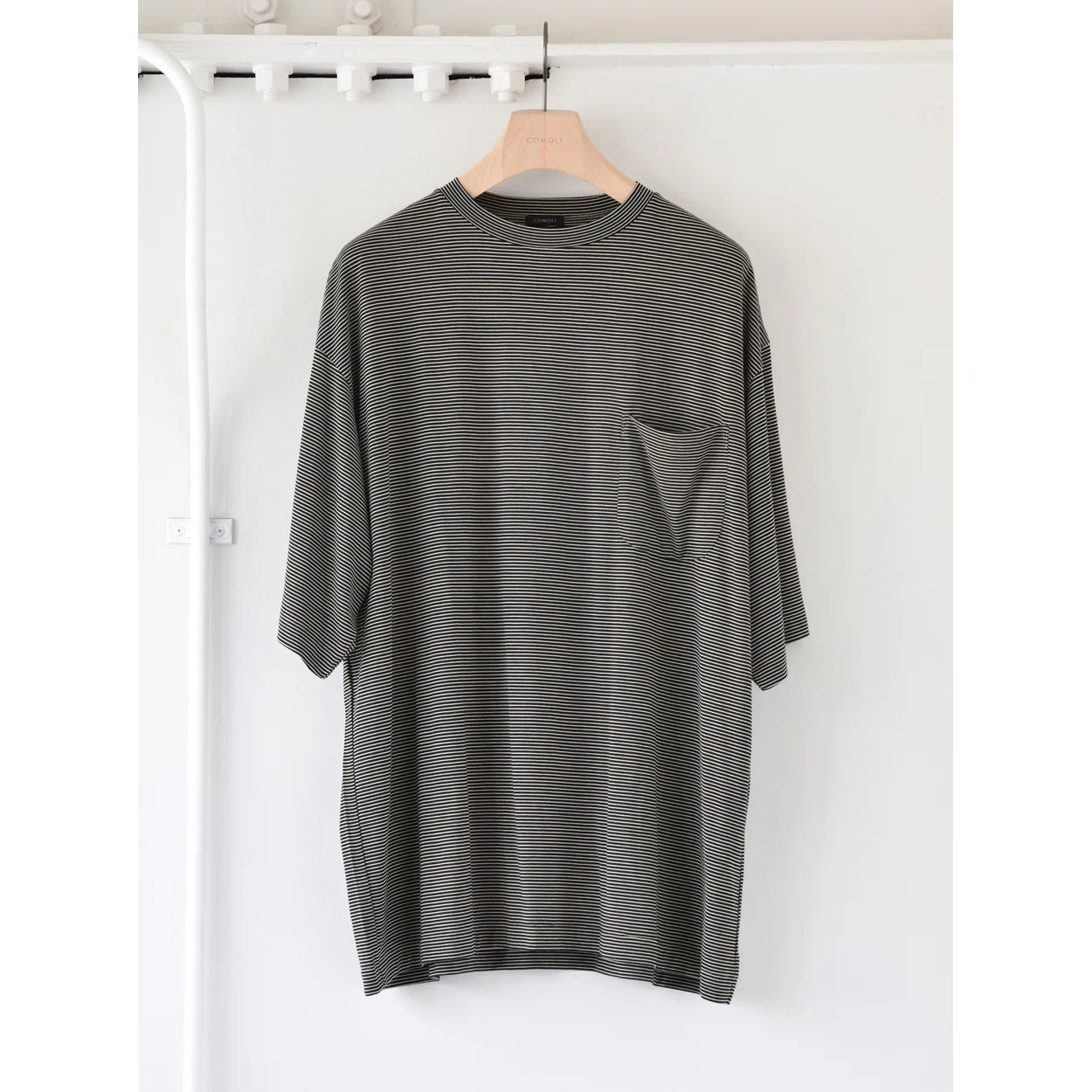 コモリ COMOLI 23SS サマーウール天竺 Tシャツ ボーダー 4 L ブラック 