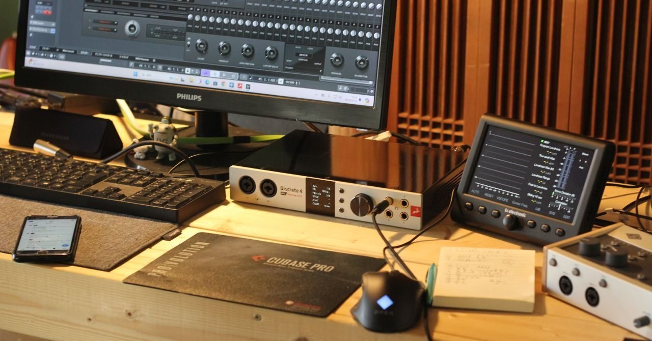 Antelope Audio Discrete 4 Pro Synergy Core 徹底 レビュー|Tomoya Antelope Audio Discrete 4 Pro Synergy Core 徹底 レビュー|Tomoya