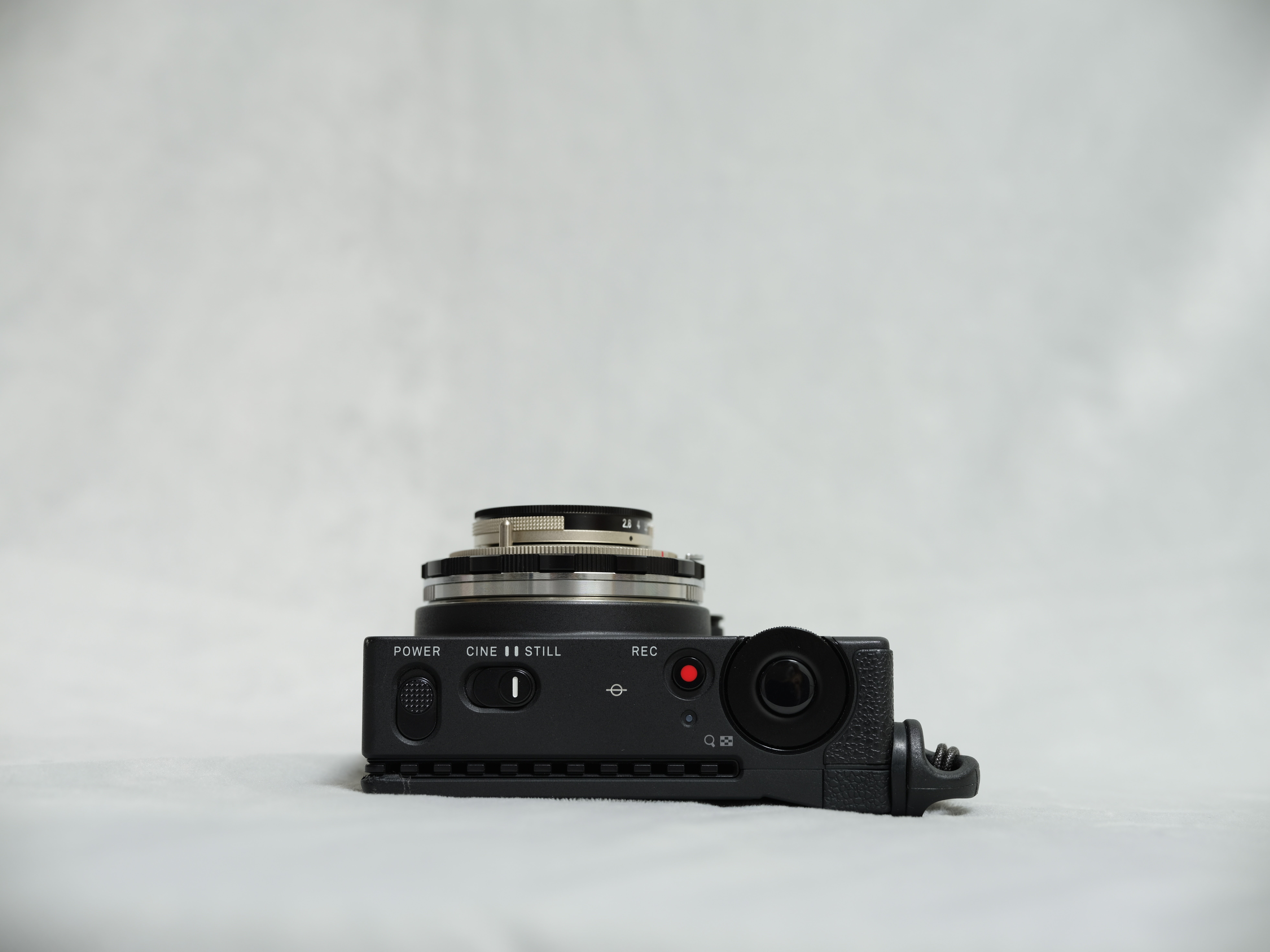 レビュー】プチ・フルサイズ Voigtlander HELIAR 40mm F2.8(沈胴 レビュー】プチ・フルサイズ Voigtlander HELIAR 40mm F2.8(沈胴