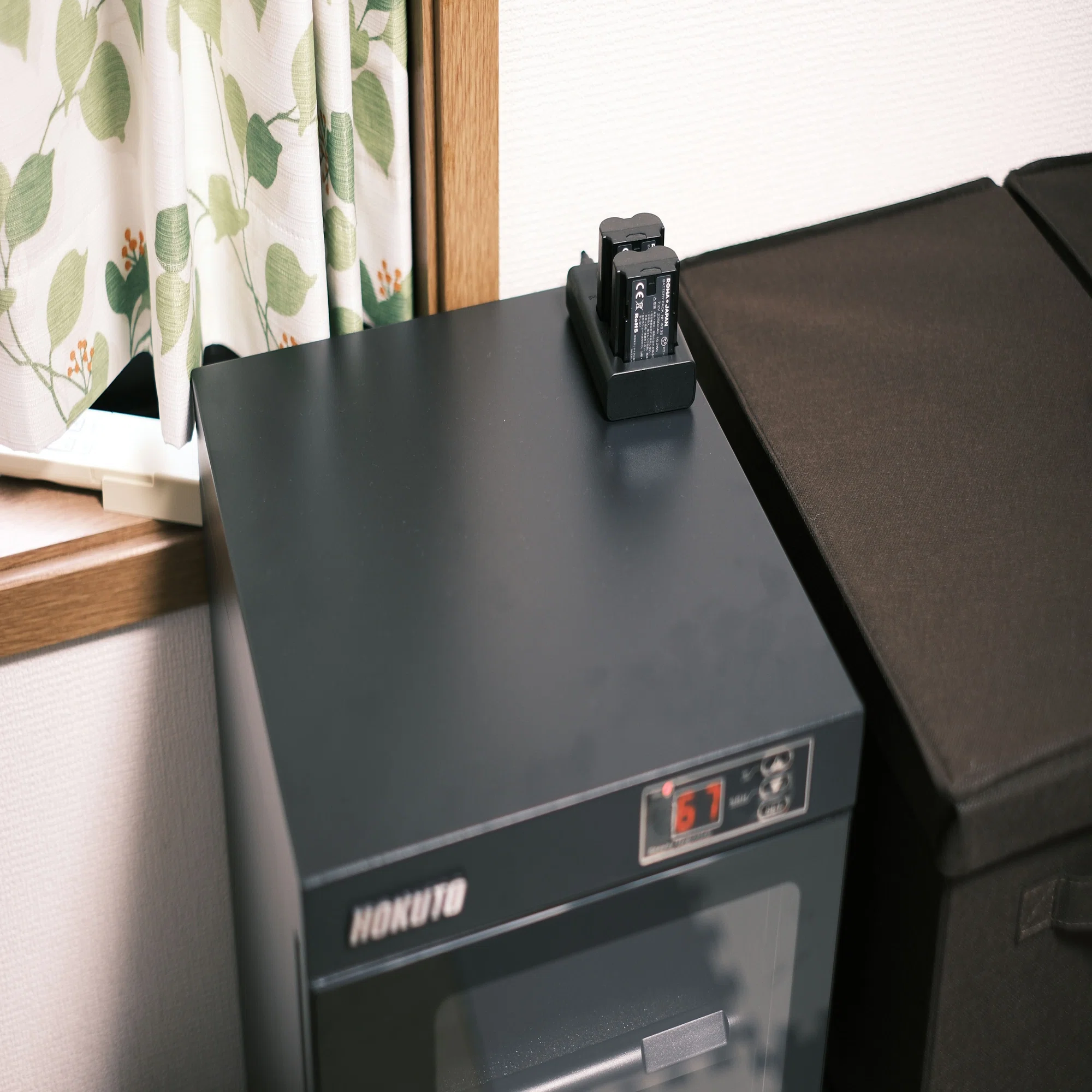 HOKUTO 防湿庫 HP-38EXレビューちょっと欠点あるけど安いから許せる 