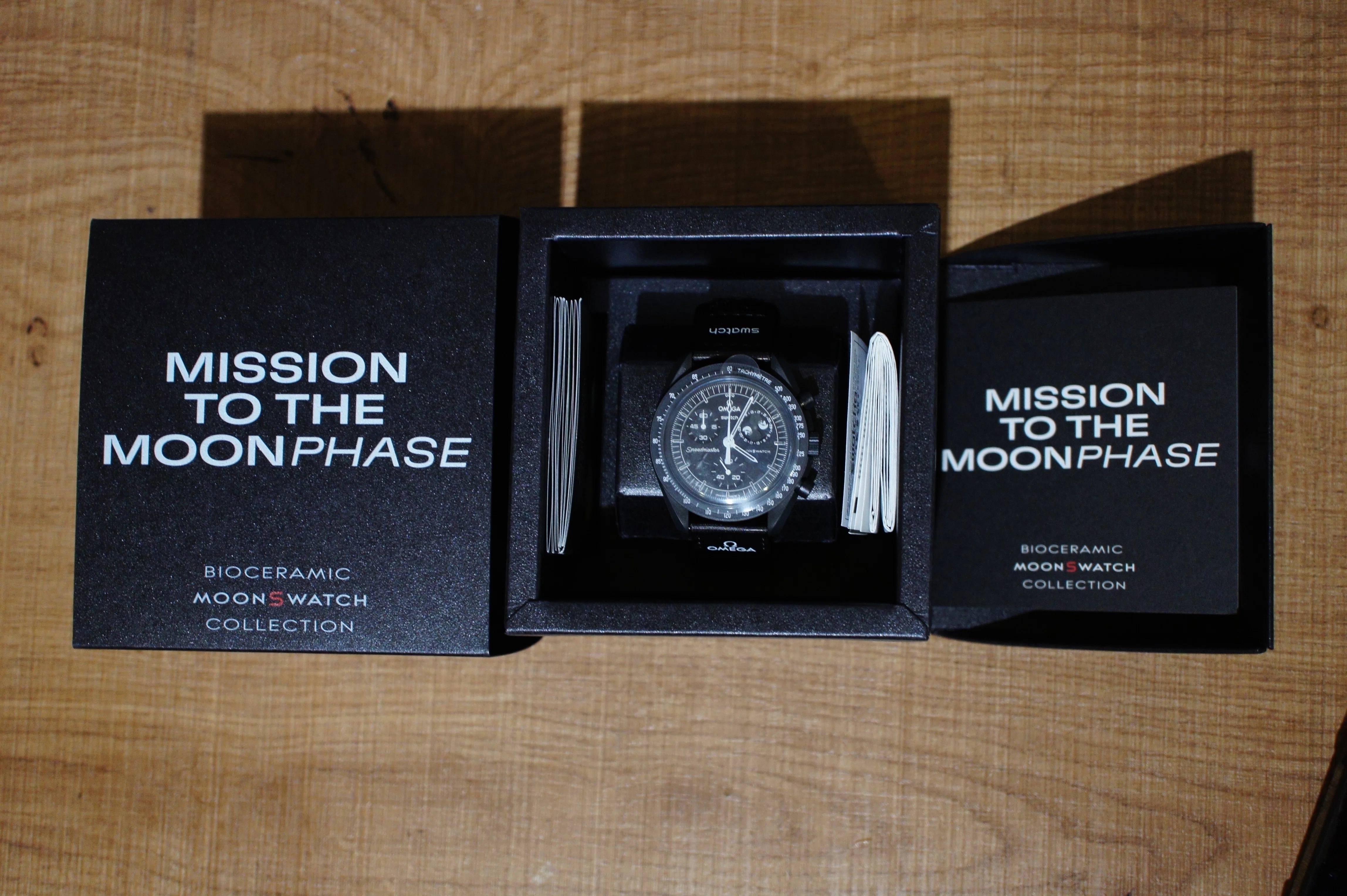 MOONSWATCHのスヌーピーコラボモデルを購入。ギミックがかわいく満足度
