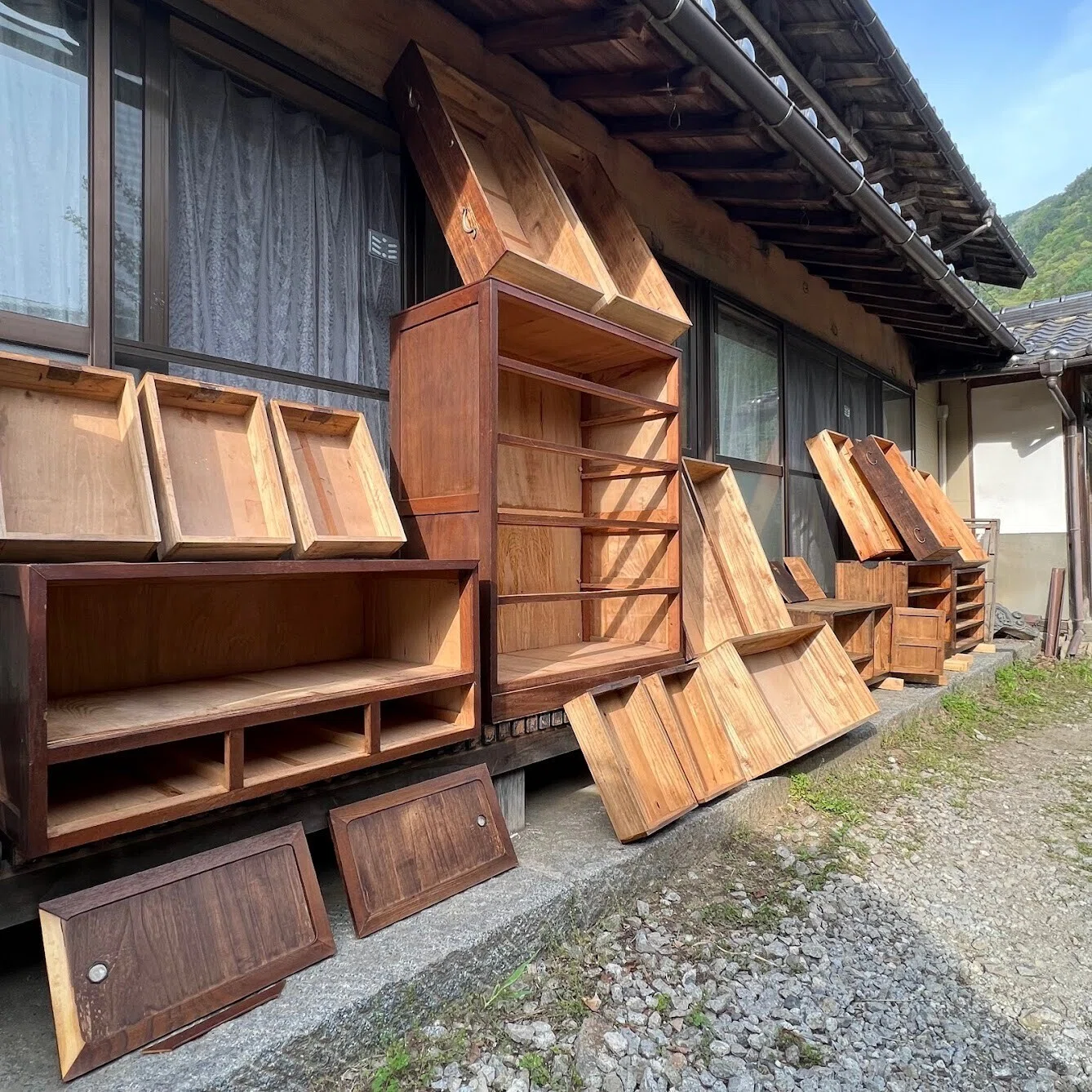 引き取り先で、ほぼ確実に見かける古家具はコレ！｜原 徹/古民家・遺品