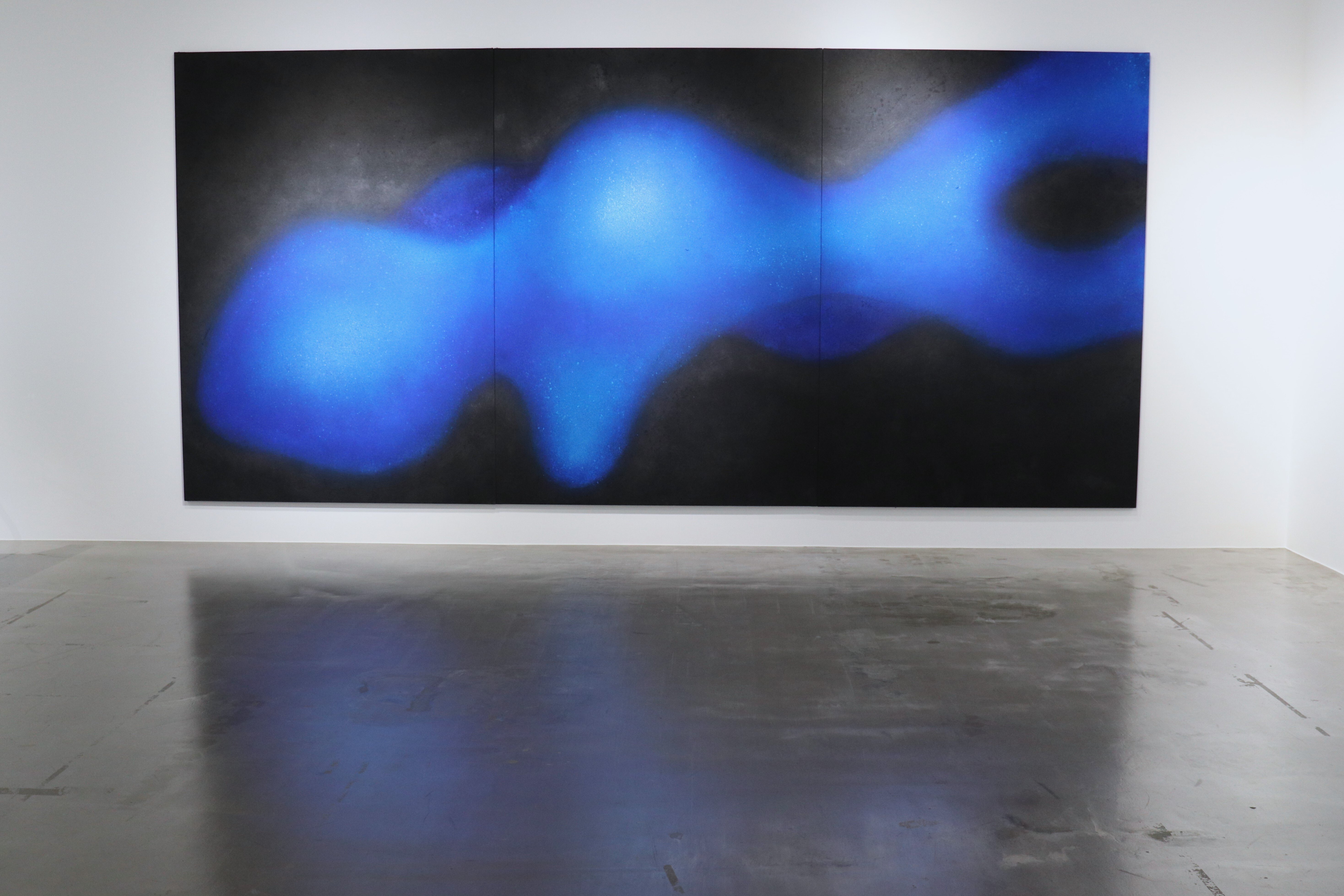 深い青色,画面から広がる宇宙 -伊藤咲穂[BEGINNING of WORSHIP ‒ First