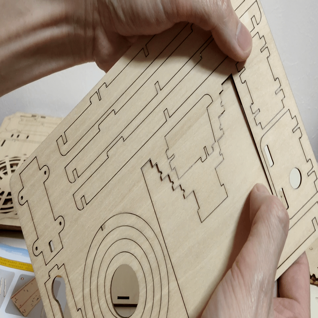 海外の通販サイト『Temu』で購入したビー玉コースターキットが面白い