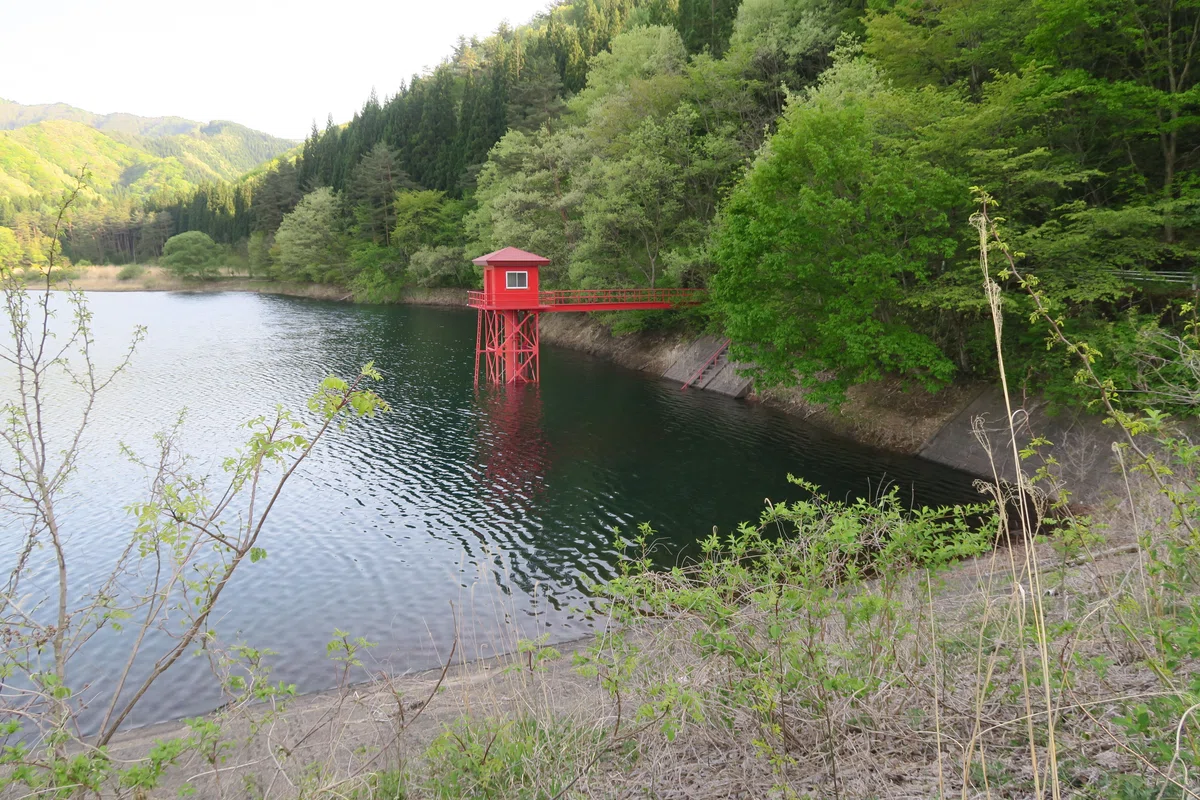 八面沢ダム　取水塔