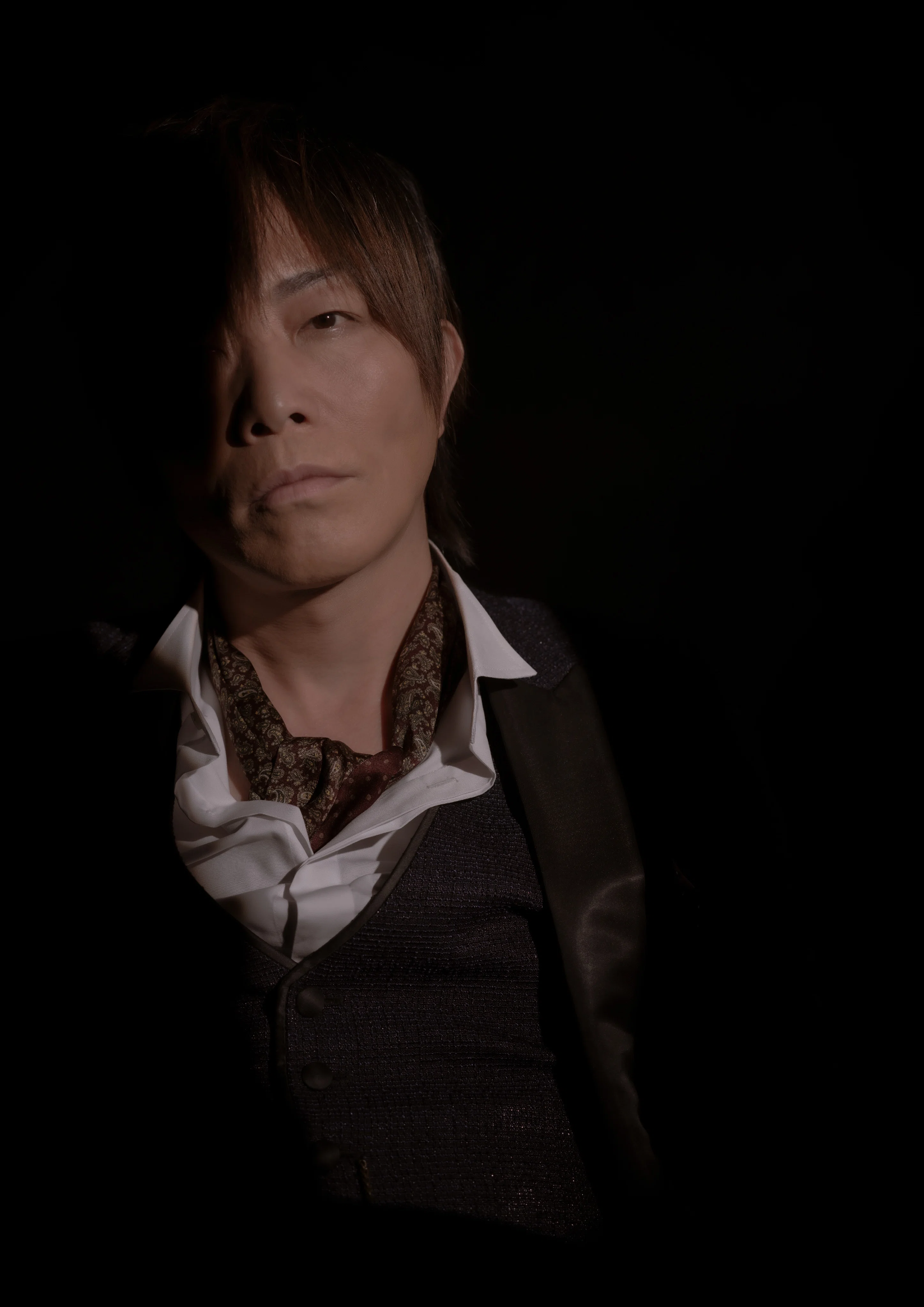 KISHOW (from GRANRODEO)、ソロアルバム「深夜零時」を7月24日に発売