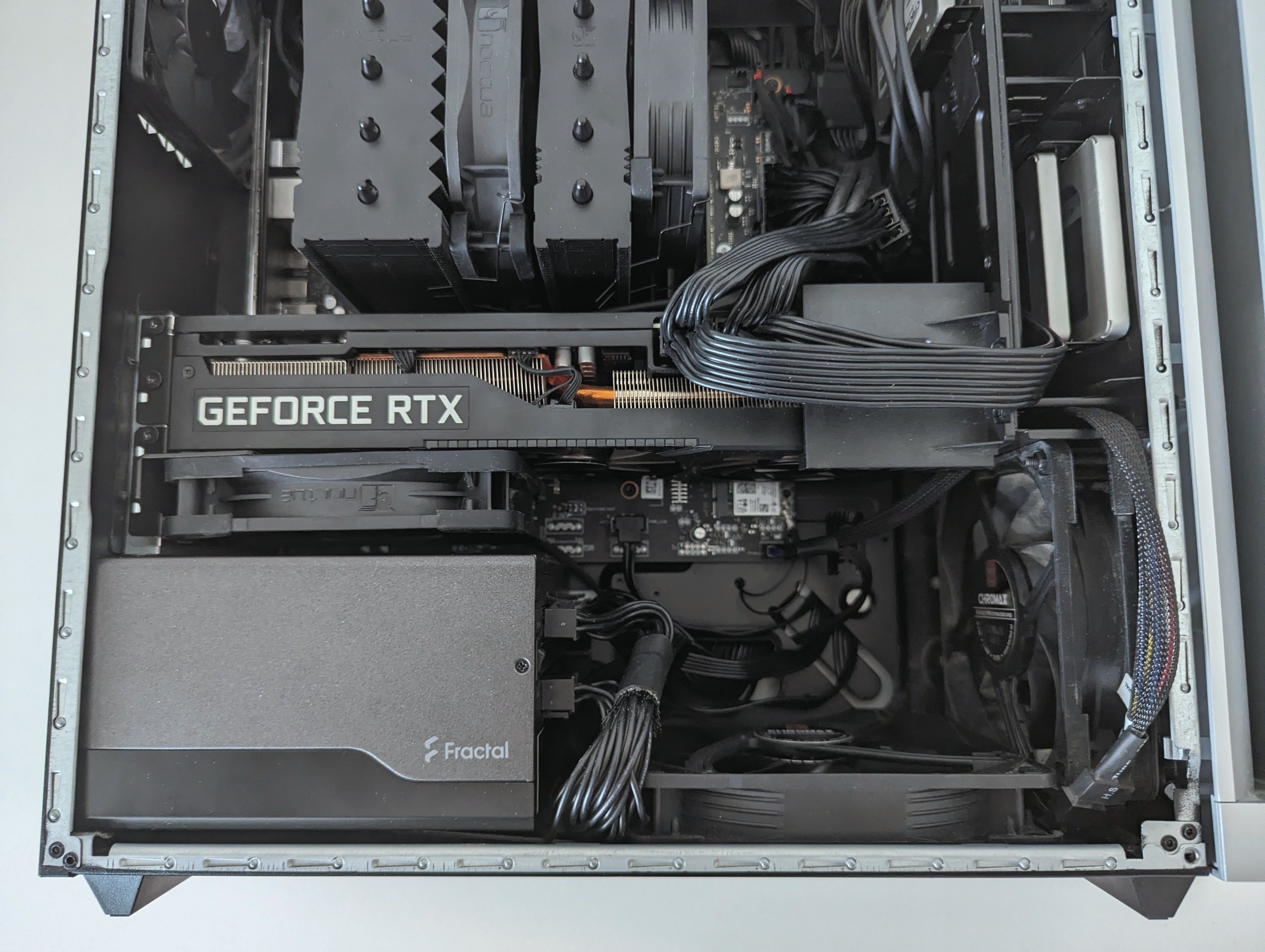 HP ENVY TE02　PCケース　マザーボード Z790 実機レビュー】HP ENVY Desktop TE02：クリエイター向けの高性能