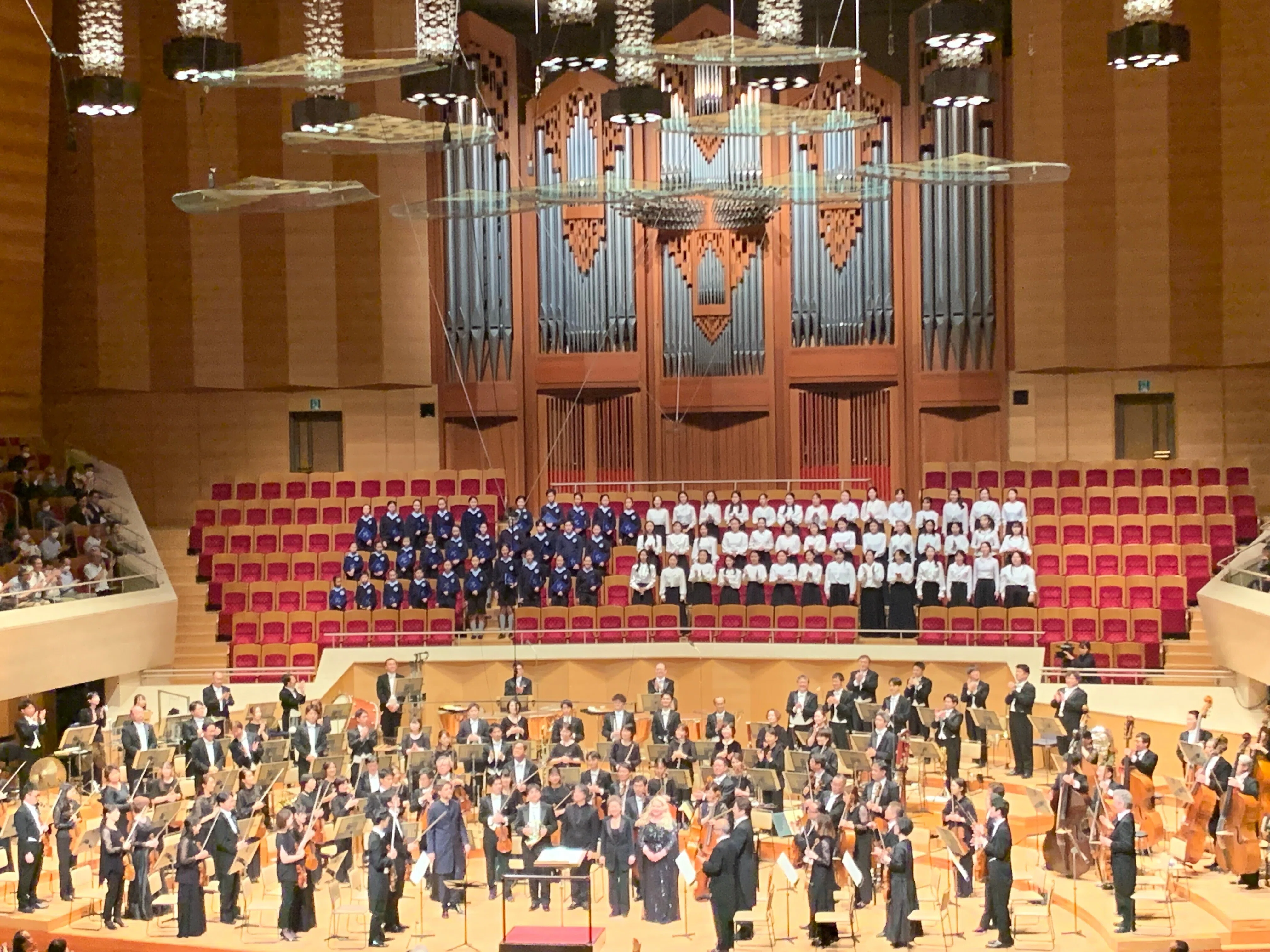 ユライ・ヴァルチュハ指揮×読売日本交響楽団の「マーラー：交響曲第3番