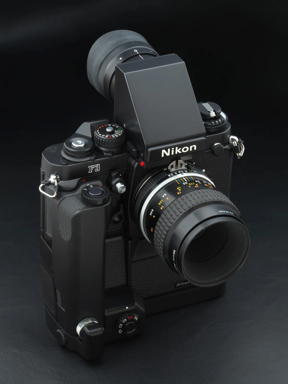 一眼レフの到達点「Nikon F3」｜フユキ／西川冬旗