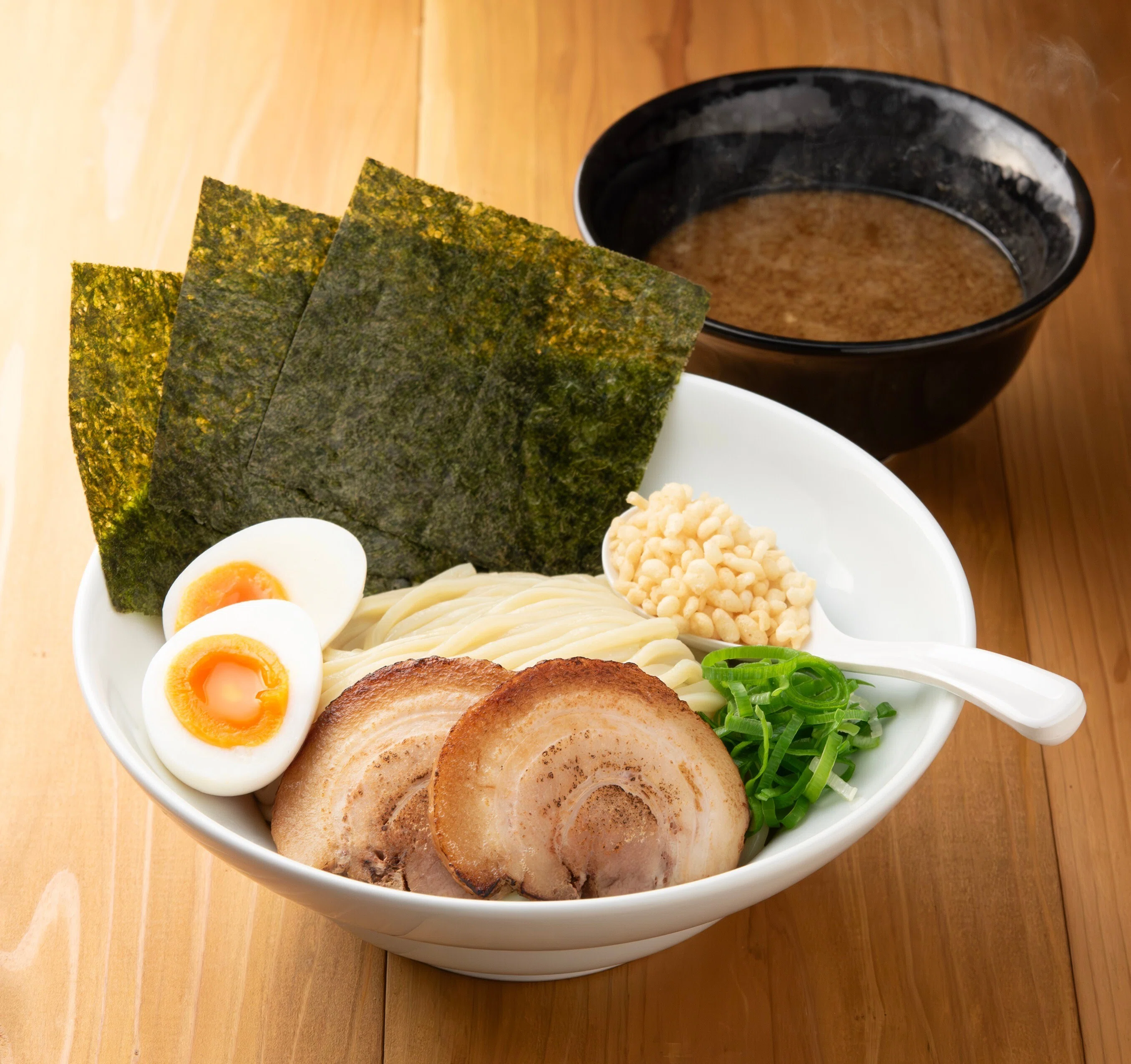 ラーメンだけじゃない一風堂】夏の風物詩「太つけ麺」開発者