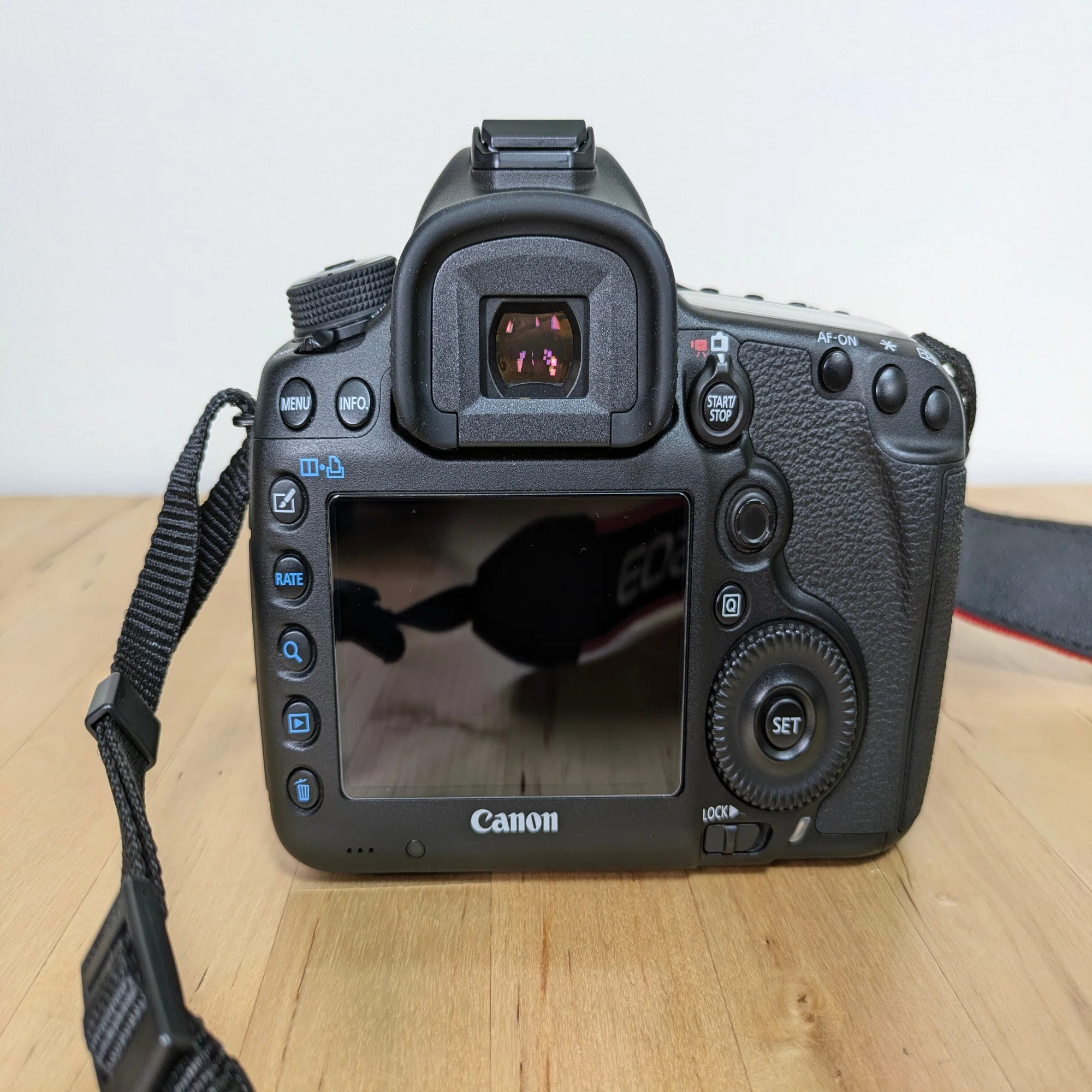 カメラレビュー】私の相棒 Canon EOS 5D Mark Ⅲ｜EmuLog＠在宅ワーク 