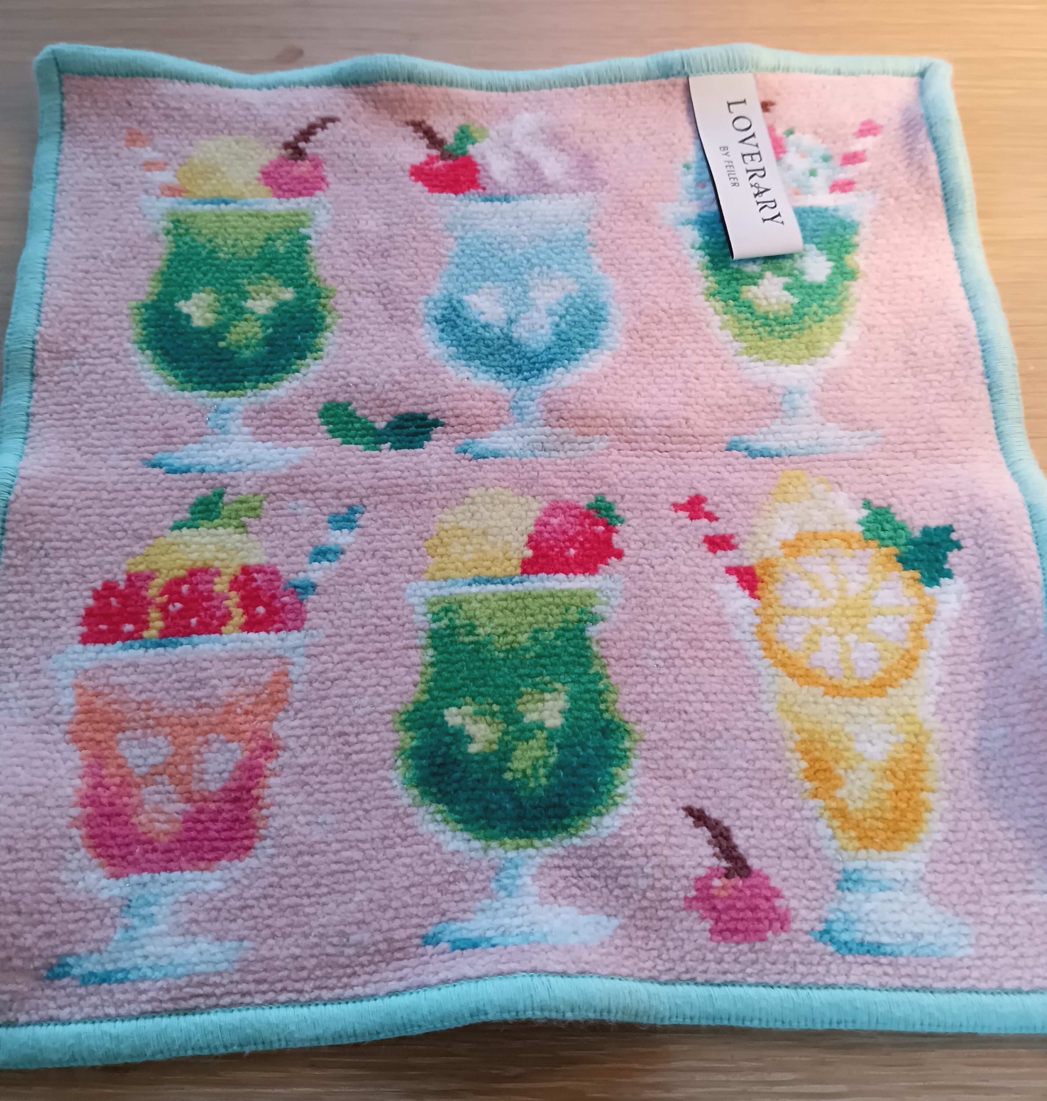 フェイラー鏡フェイラー鏡と同じ柄ストール