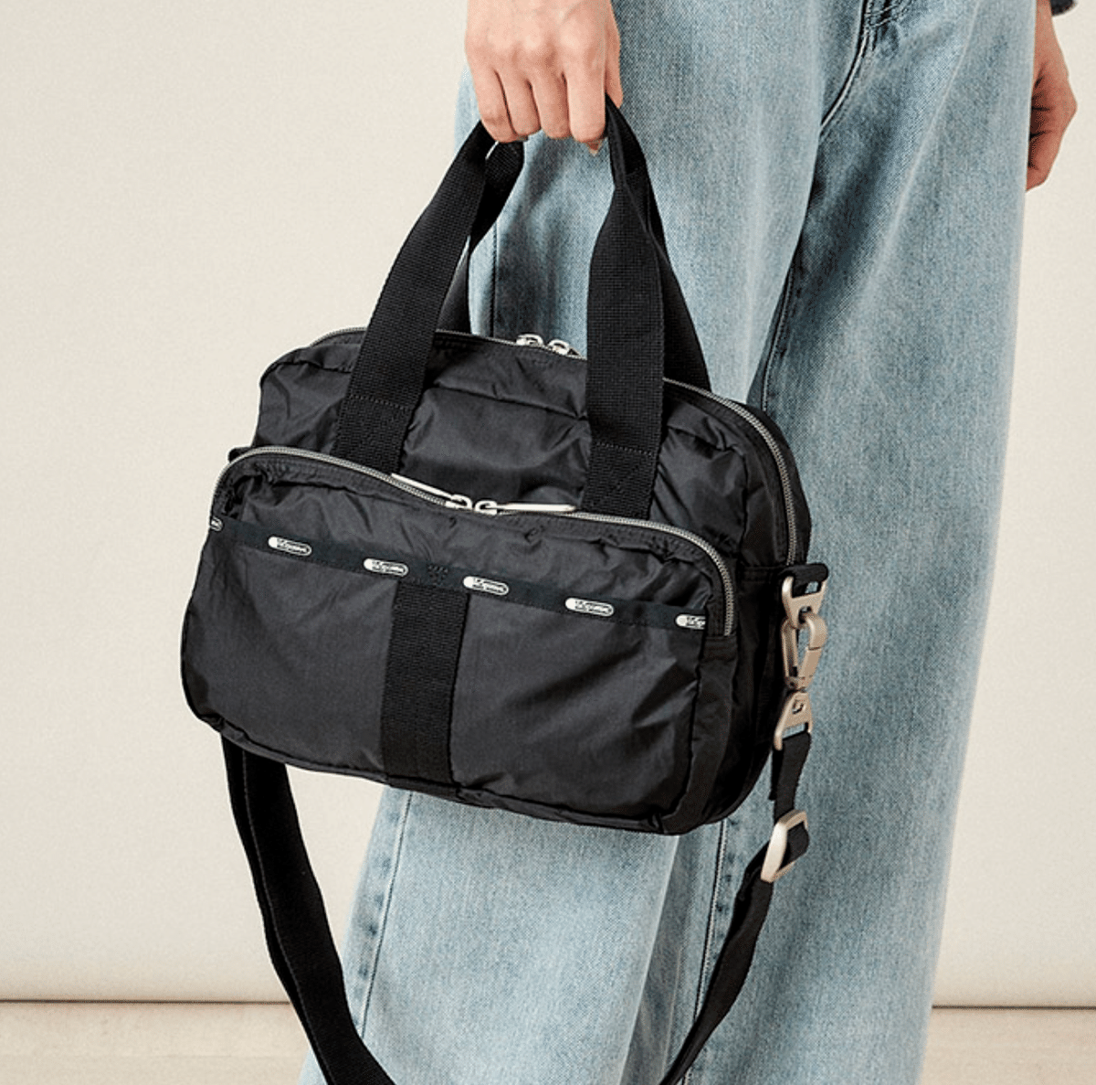 圧倒的な軽さ！レスポのエッセンシャルコレクション｜さみー