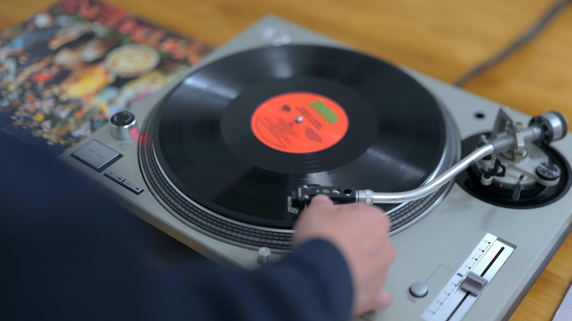 音楽関連部屋 レコード・CD・カセットテープ・本etc - メルカリ