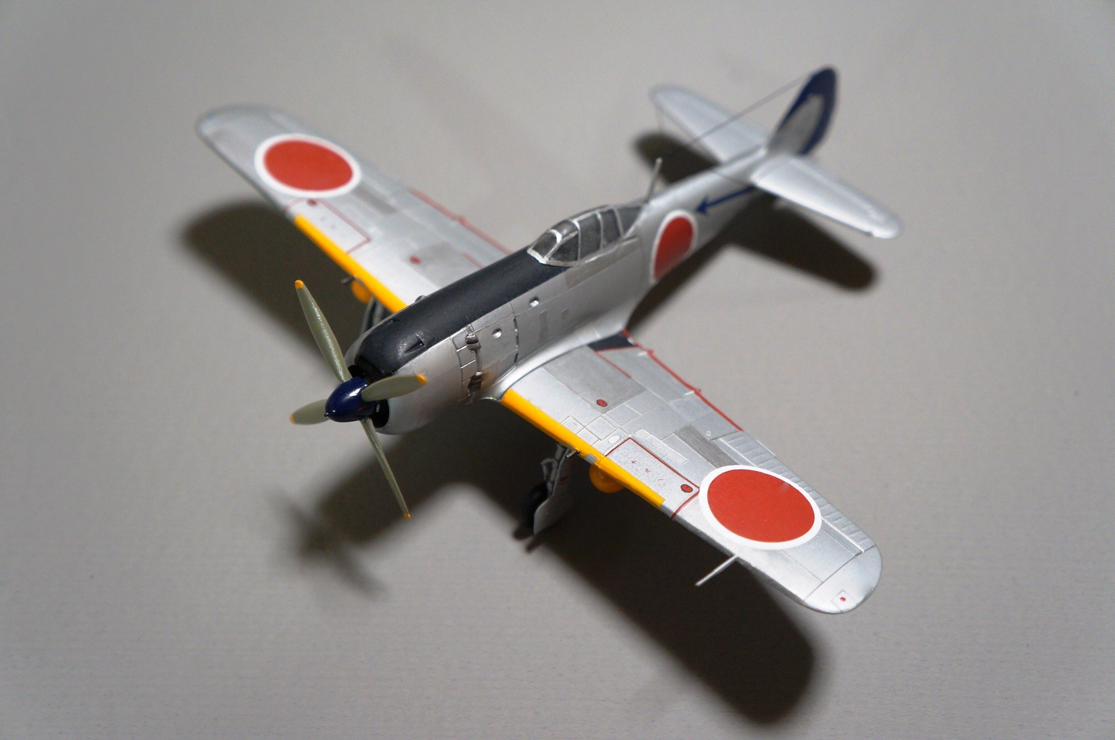 多彩でお値打ちなキットが非常に