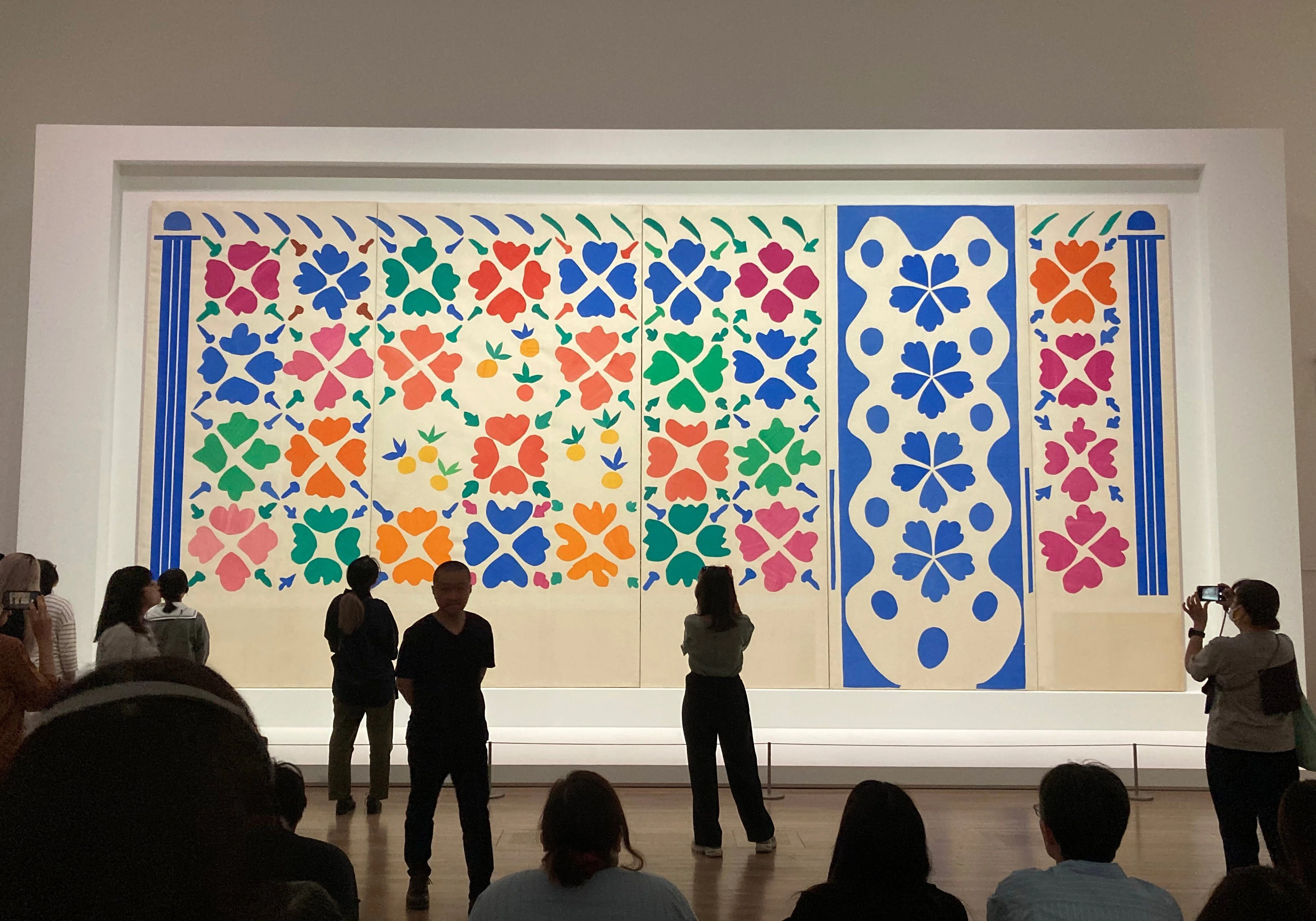 マティスの切り紙絵を見に国立新美術館に行き本格ミステリ小説好きな