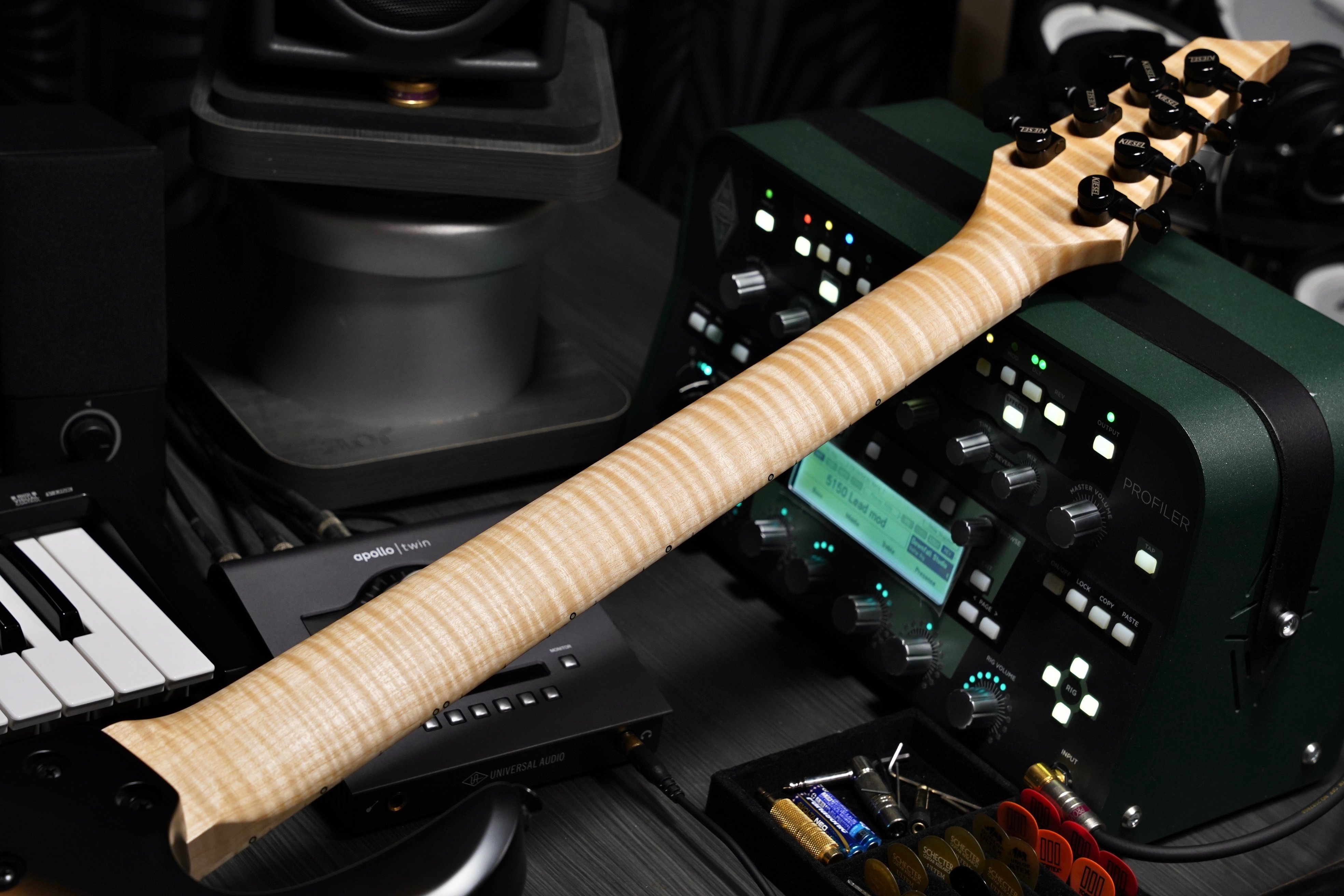 Kiesel GuitarsオーダーTips｜湊 Minato