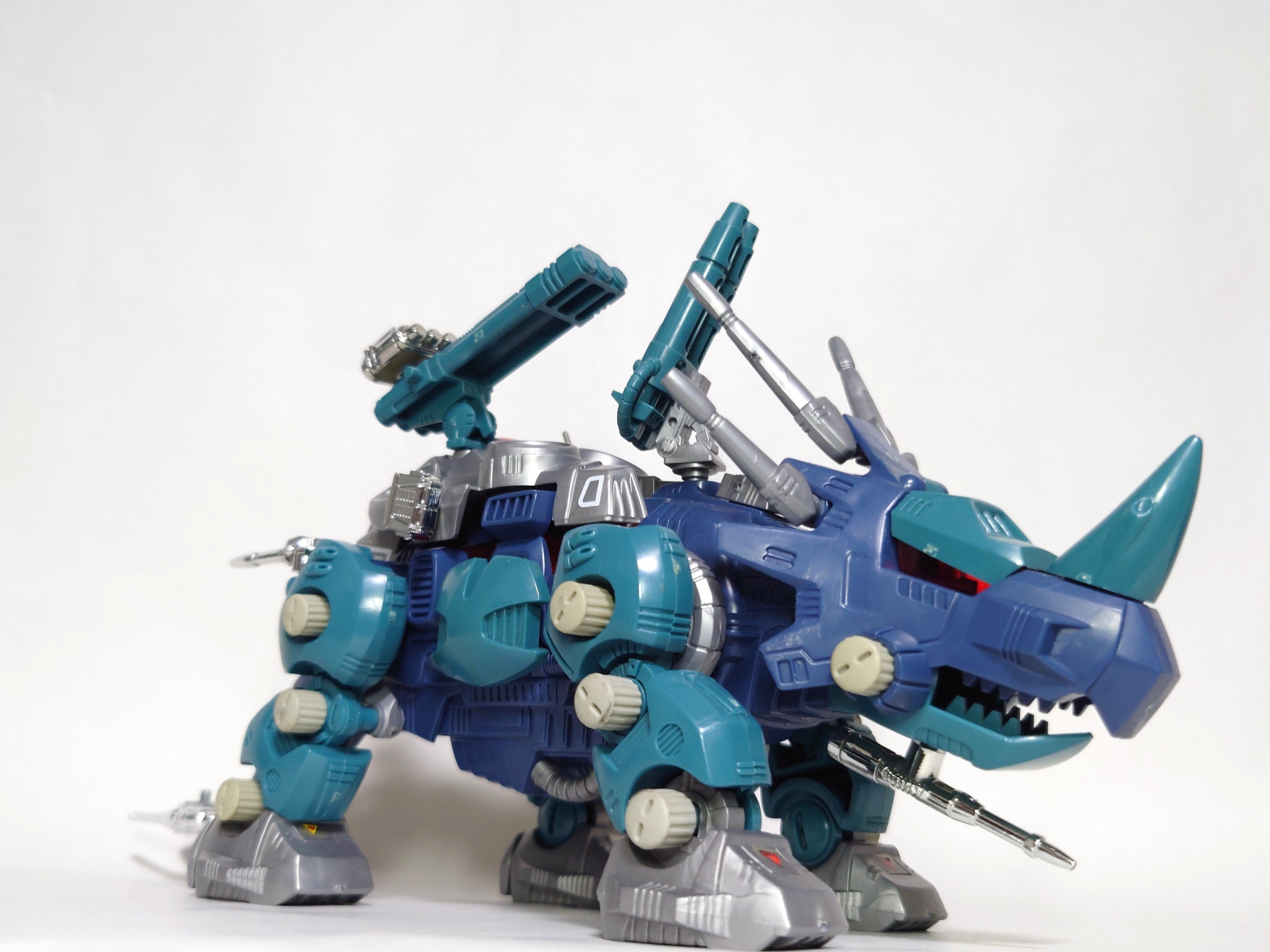 ゾイド　クリアレッドホーン　未組み立て ゾイド クリアレッドホーン 未組み立て