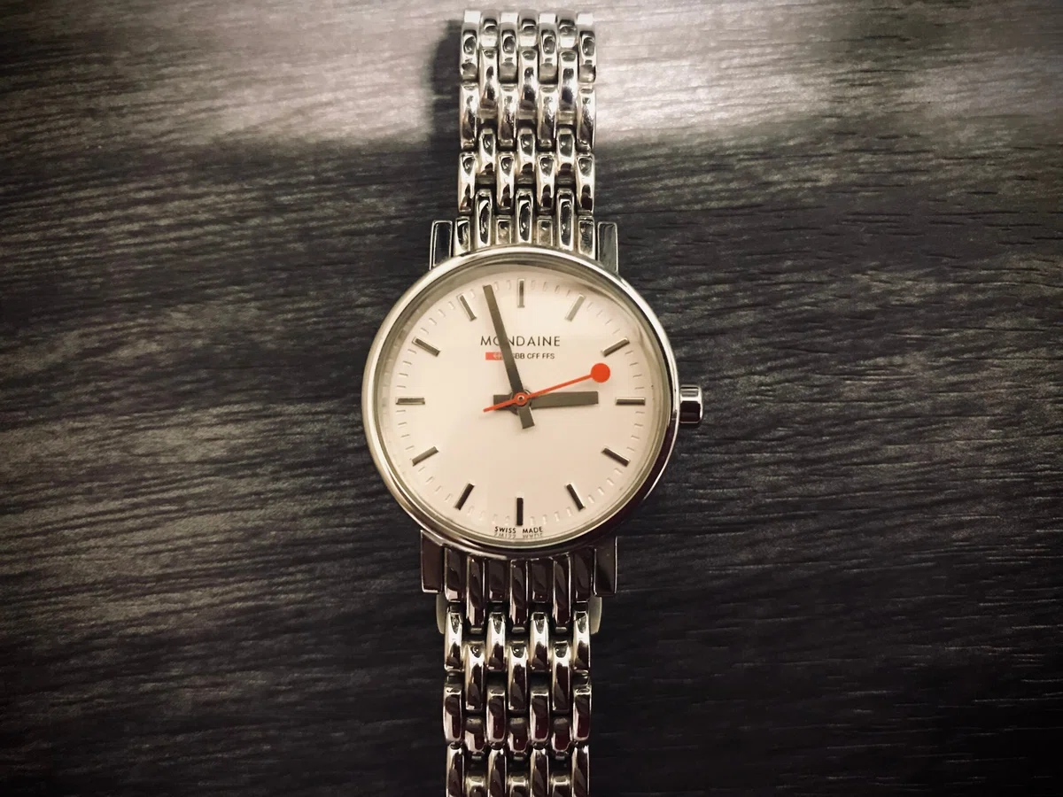 モンディーン（Mondaine）時計修理の電池交換を東京だとどこに依頼する 
