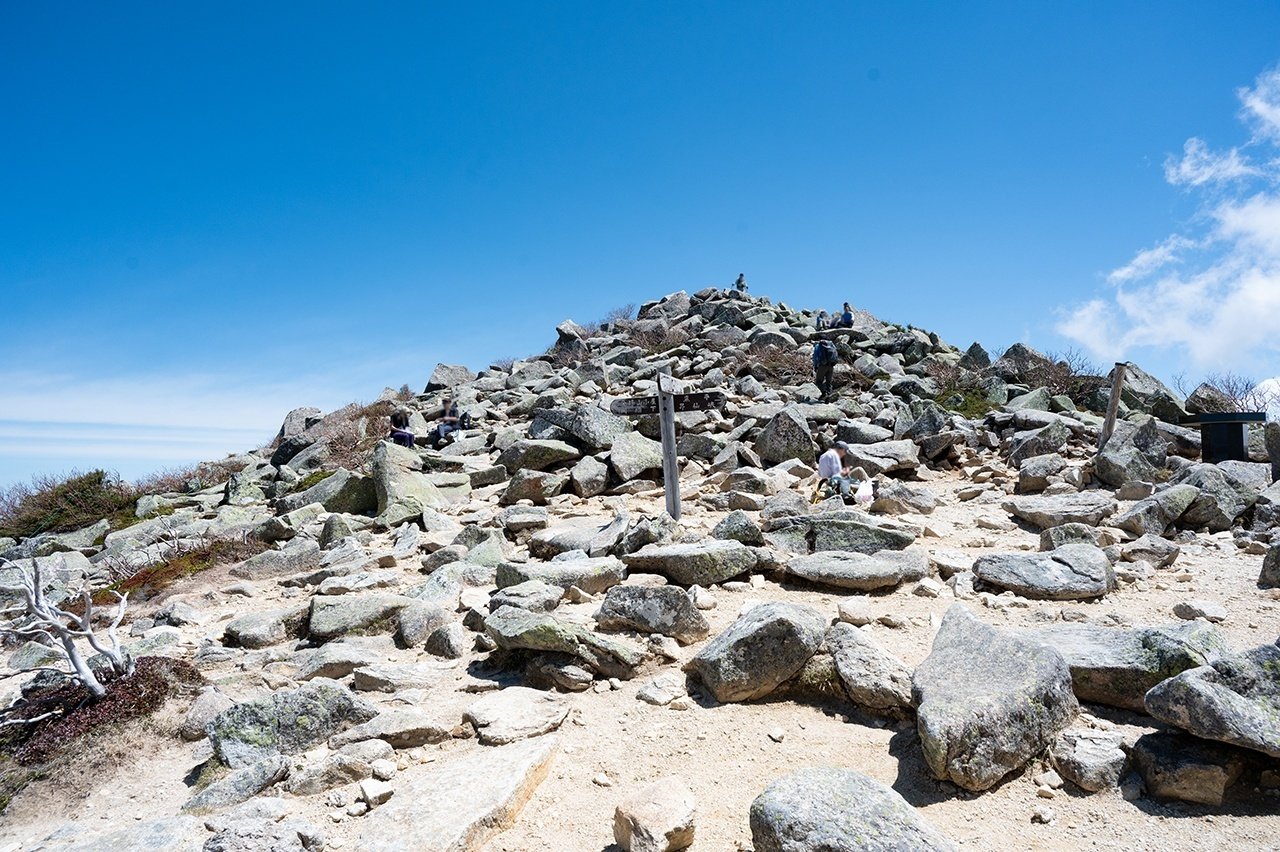 突如現れた稜線が美しすぎた〜金峰山〜｜ほんだよしこ | 山と旅と写真