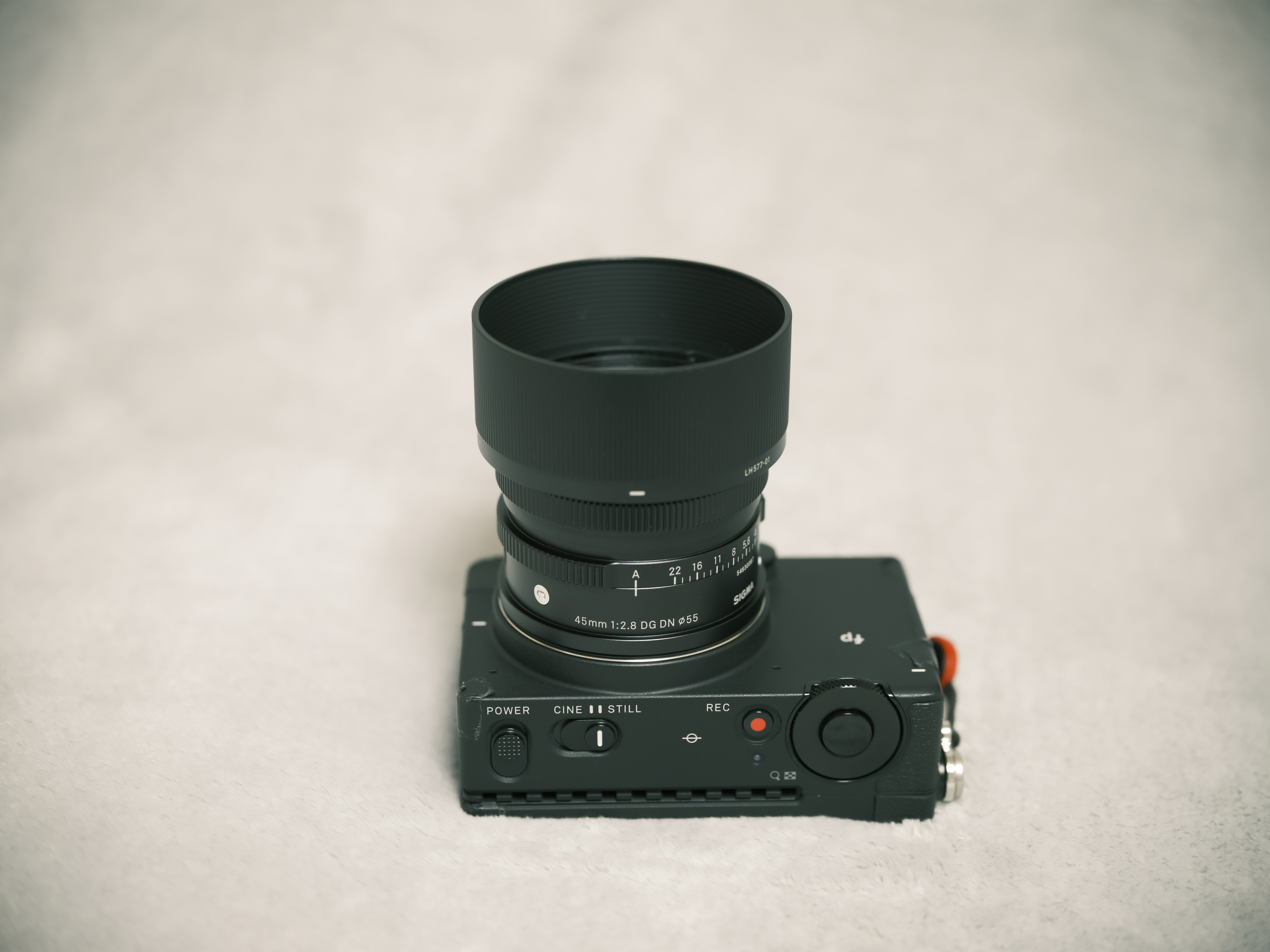 レビュー】共に生きるレンズ 45mm F2.8 DG DN | Contemporaryを レビュー】共に生きるレンズ 45mm F2.8 DG DN | Contemporaryを