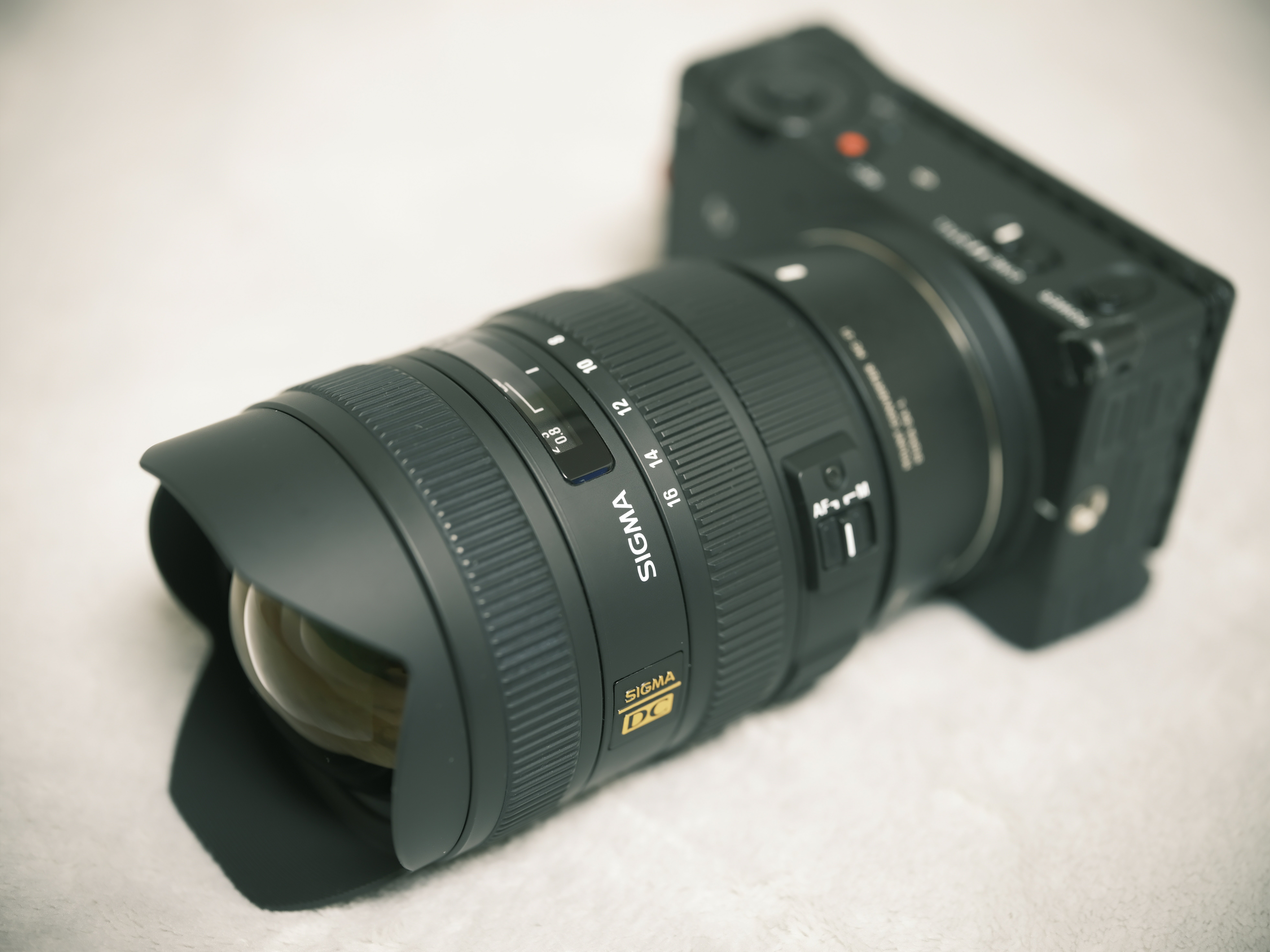 レビュー】APS-C最広角ズーム 8-16mm F4.5-5.6 DC HSM をSIGMA