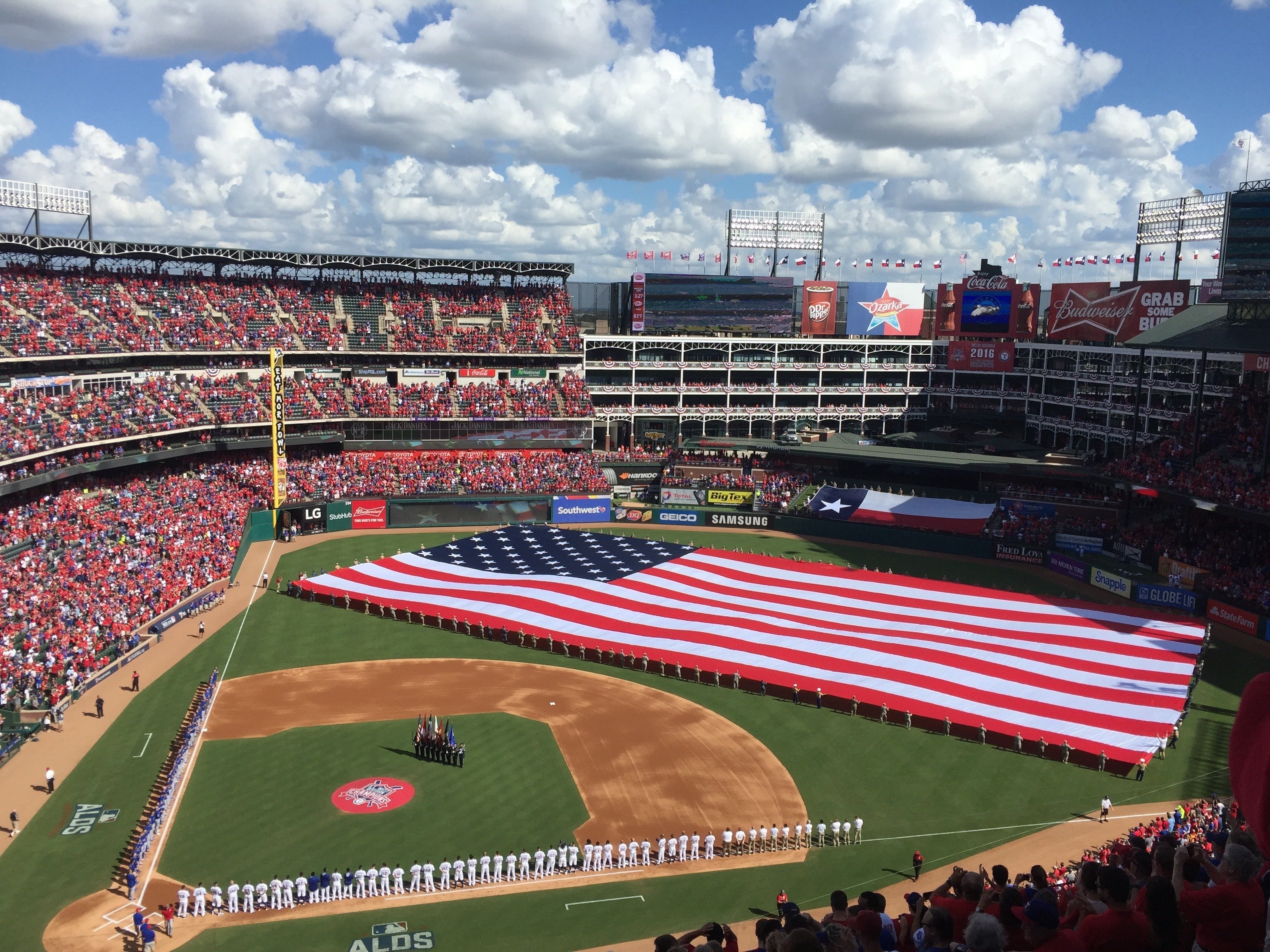 連番 3/2１(木) 指定席C １塁側 MLB開幕戦 アスレチックVSマリナーズ チケット イチロー メジャーリーグ３
