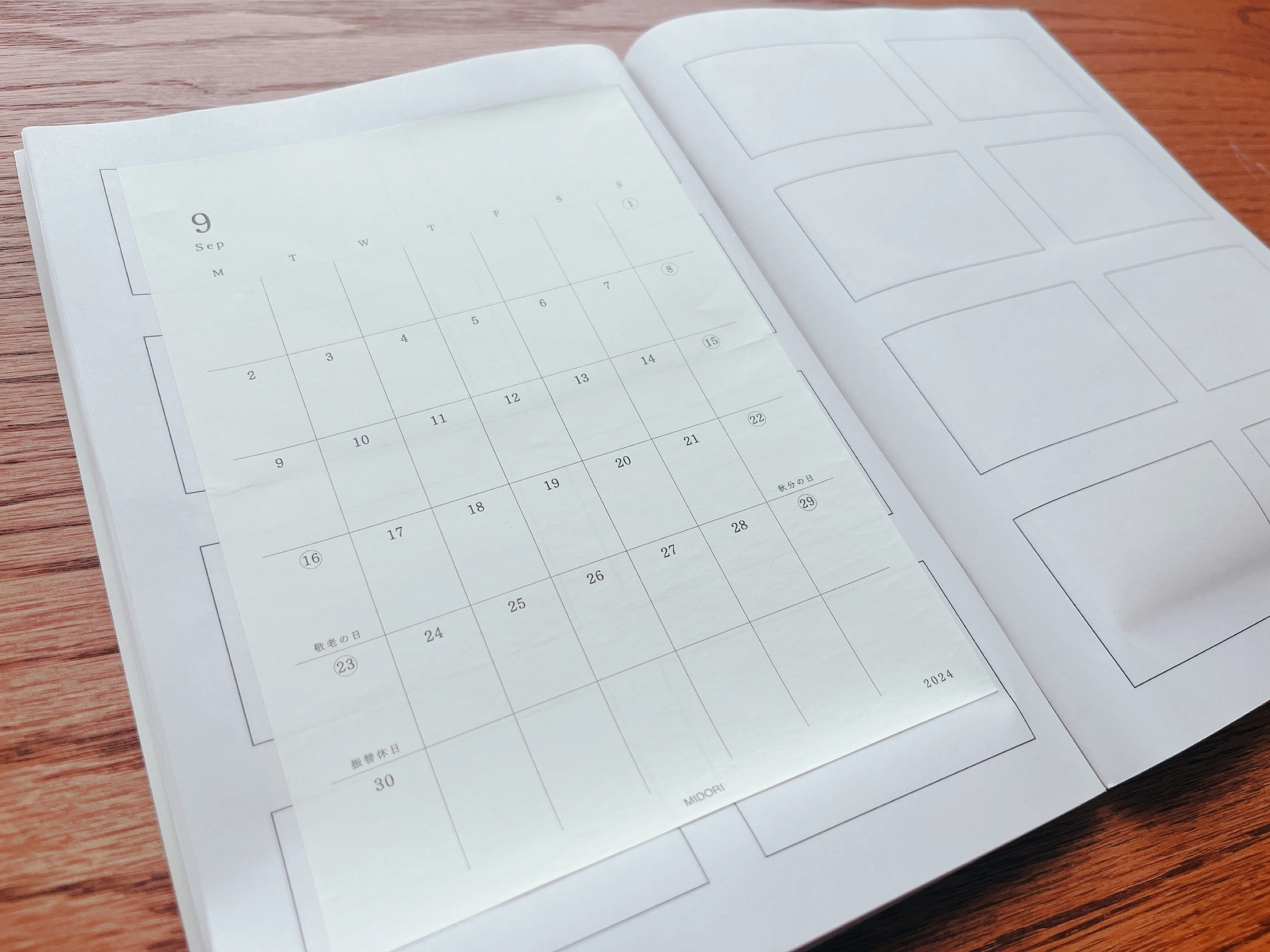 無印良品　週刊誌ノート　16冊セット 無印良品の4コマノートが好きすぎる｜佐久間ゆい