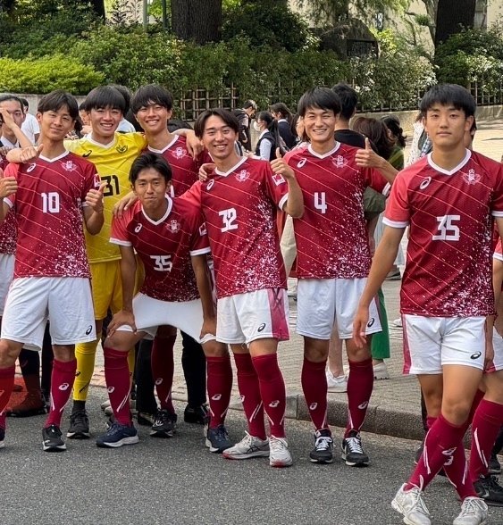 早稲田大学サッカー部半袖ジャージ GVuSZuga8AINUlu.jpg