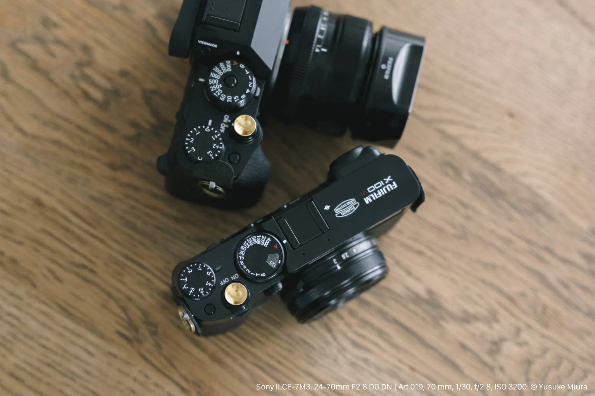 X100VIにも金色のレリーズボタンを｜Yusuke Miura