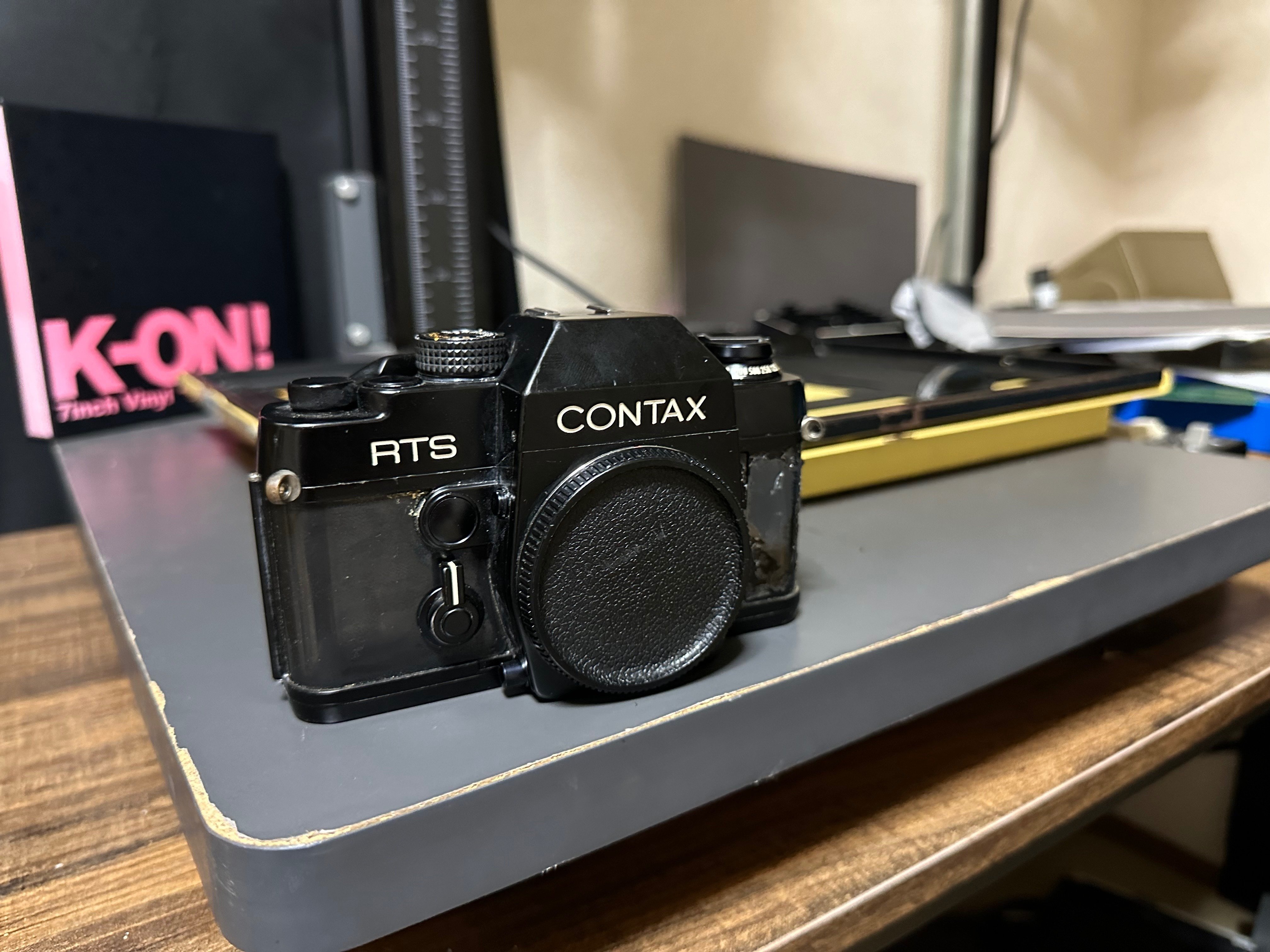 35mmカメラは突然降ってくる? CONTAX RTSを使い始めた話|小鳥 35mmカメラは突然降ってくる? CONTAX RTSを使い始めた話|小鳥