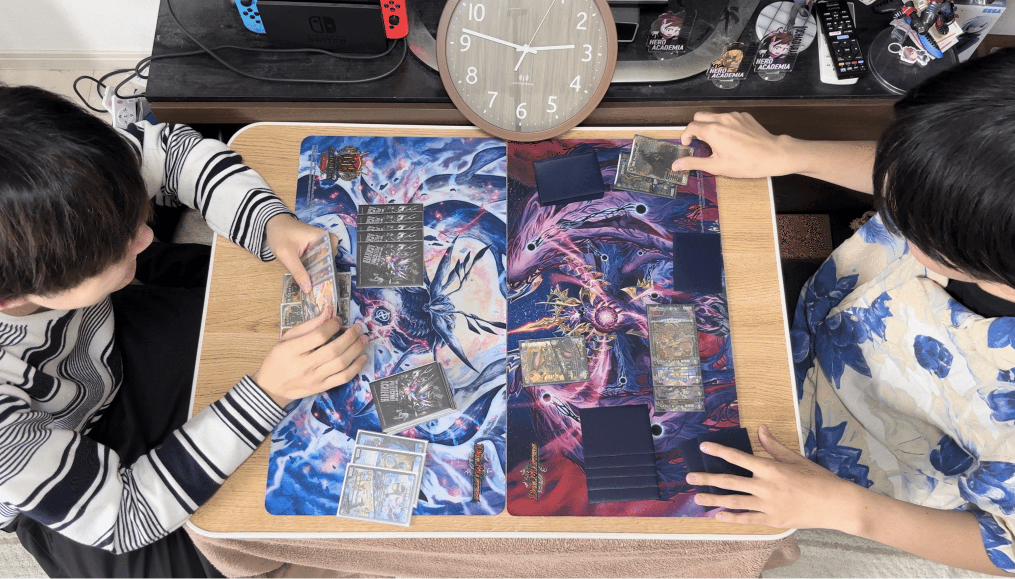 引退品　構築済みデッキ　赤青マジック　黒緑アビス　青黒魔道具 死闘】赤青マジックvs黒緑アビス 百本勝負《デュエマ》｜Rikky