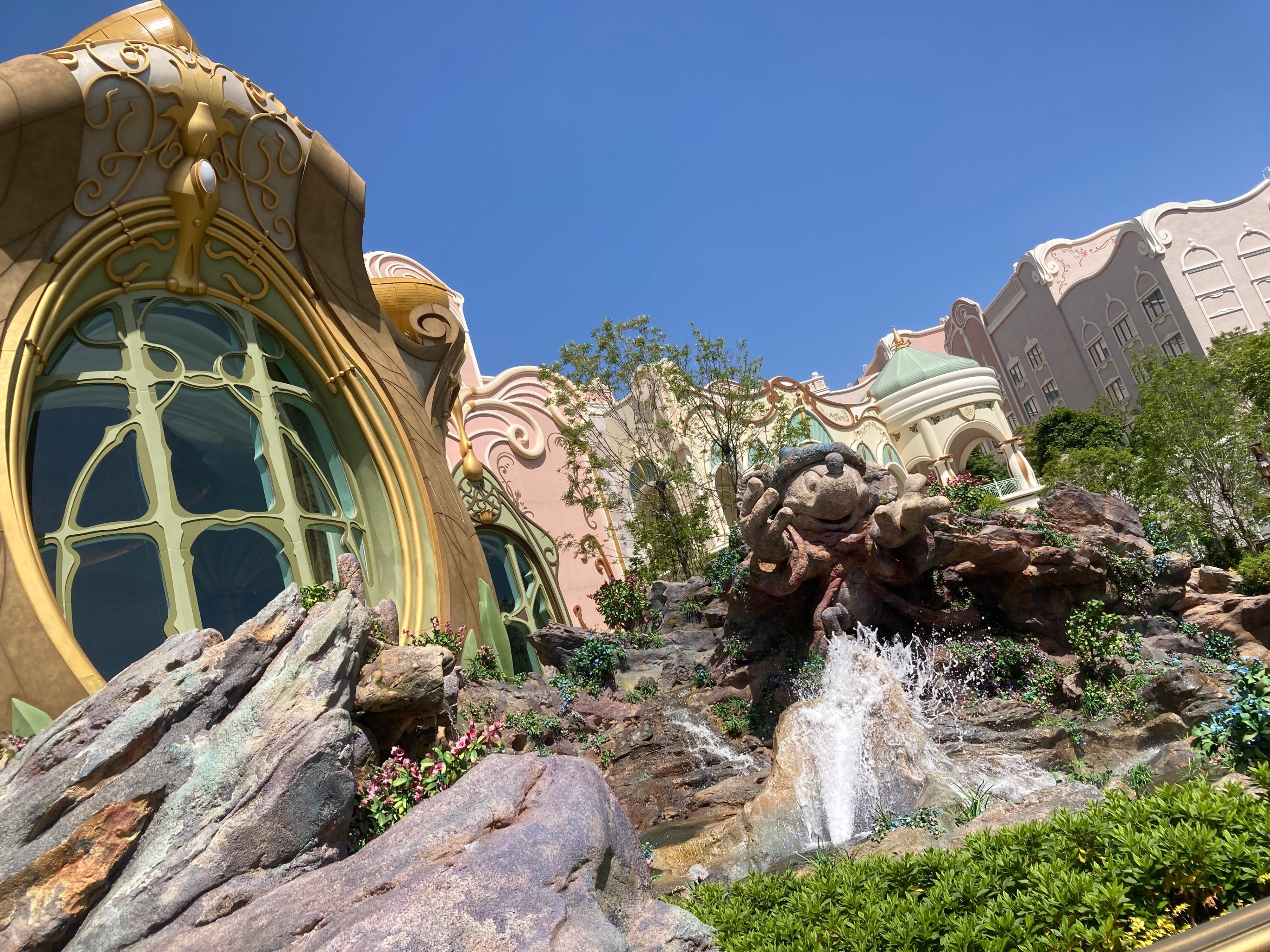 大人おひとりディズニー 話題のファンタジースプリングスを一足