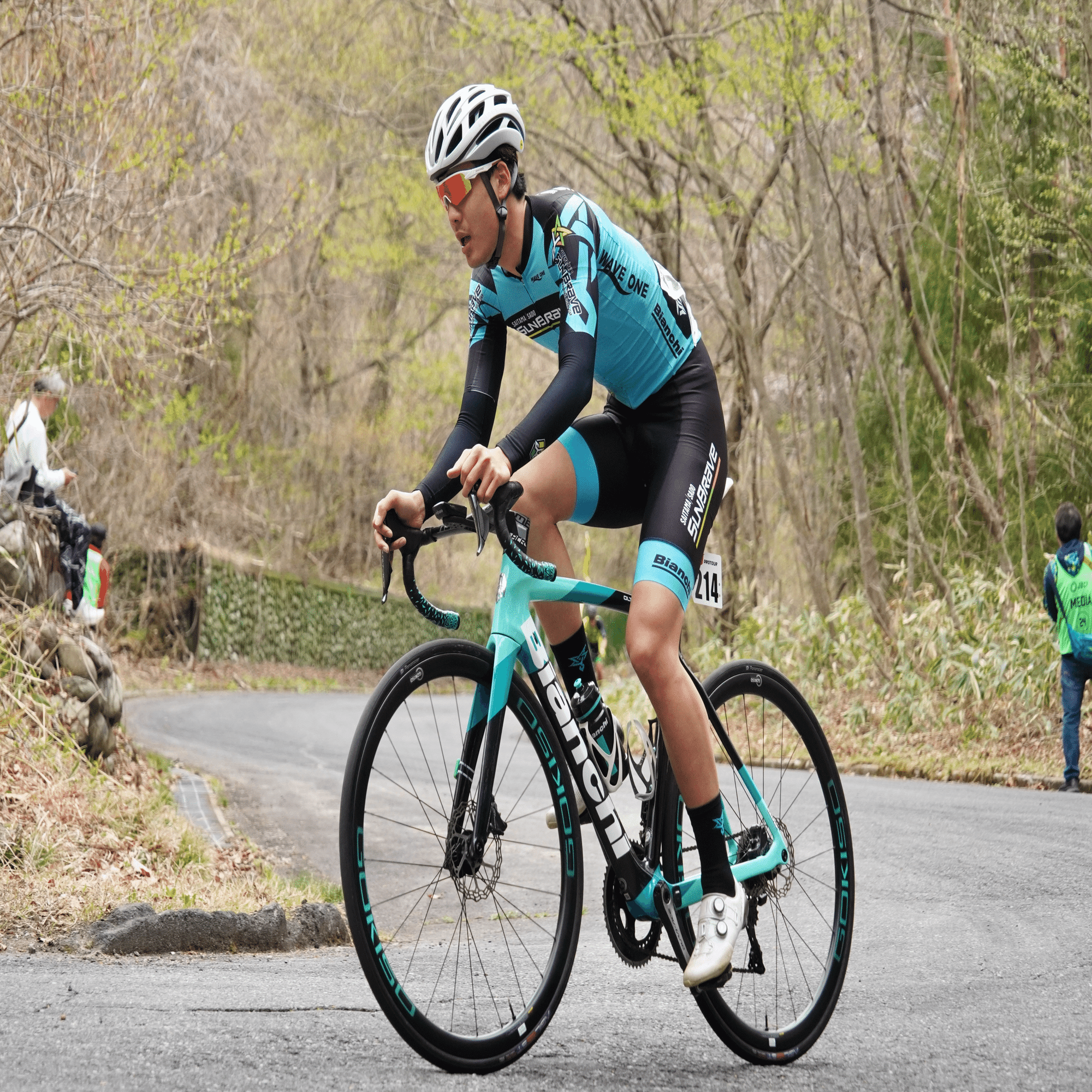 お知らせ】レーサーパンツ受注販売開始！！｜チームユーラシア - iRCタイヤ