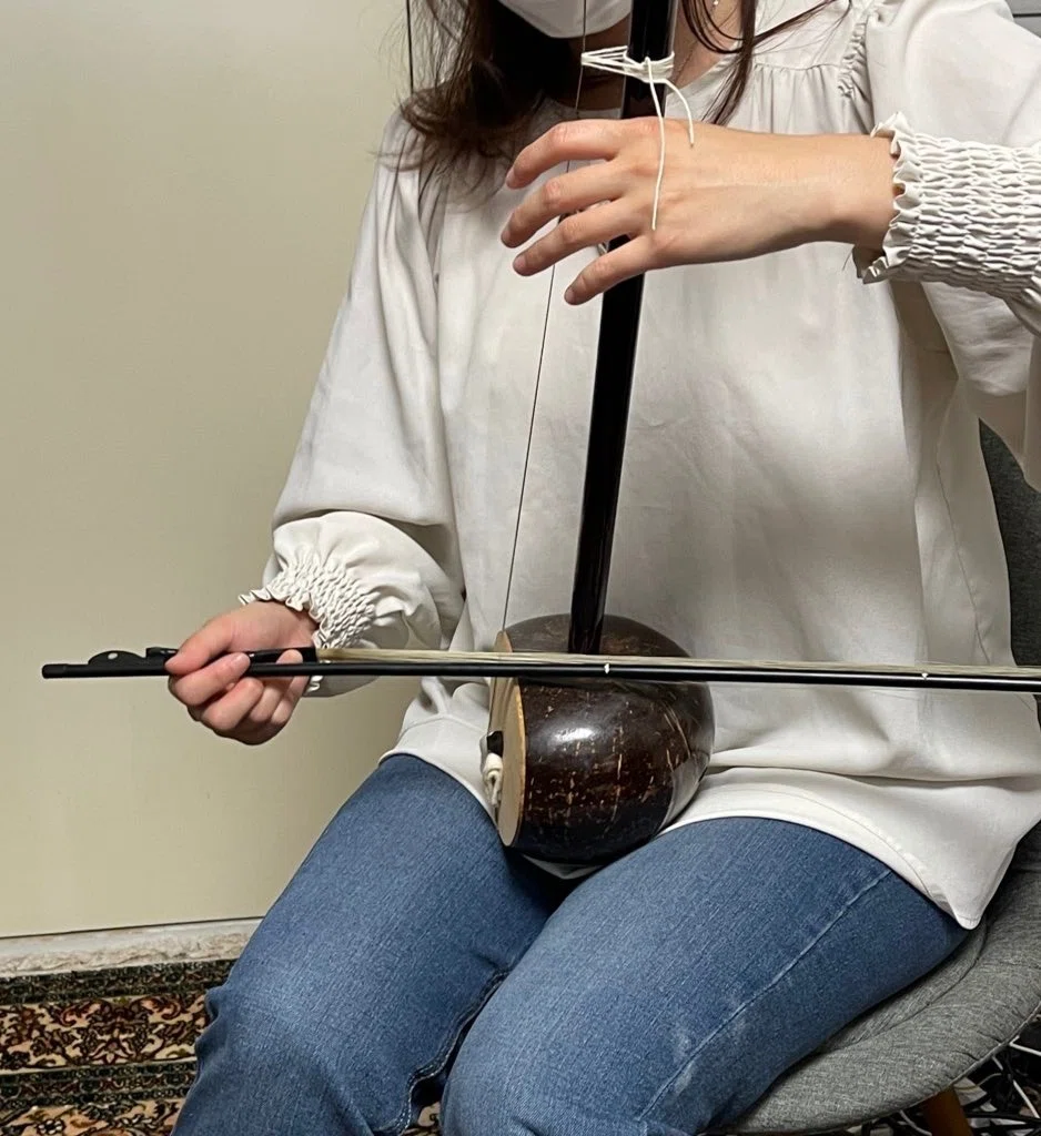 たくさんの経験ができる二胡教室｜二胡とアコーディオンの二刀流「安西