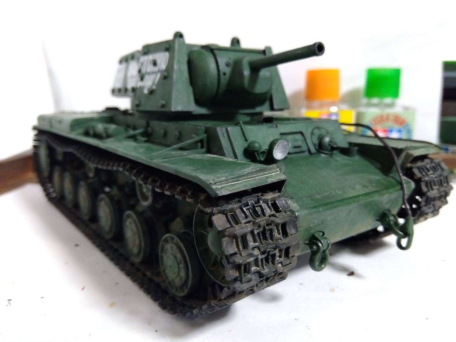 トランペッター 1/35 無限軌道シリーズ ルノーR35 軽戦車系列用 02061 プラモデル Amazon | トランペッター 1/35 無限軌道シリーズ ルノーR35 軽