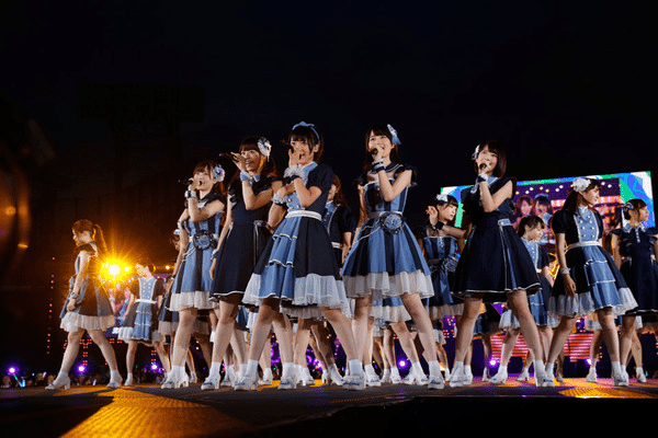 乃木坂46生写真、羽の記憶コンプ Amazon.co.jp: 齋藤飛鳥 生写真 乃木坂46 羽根の記憶 : おもちゃ