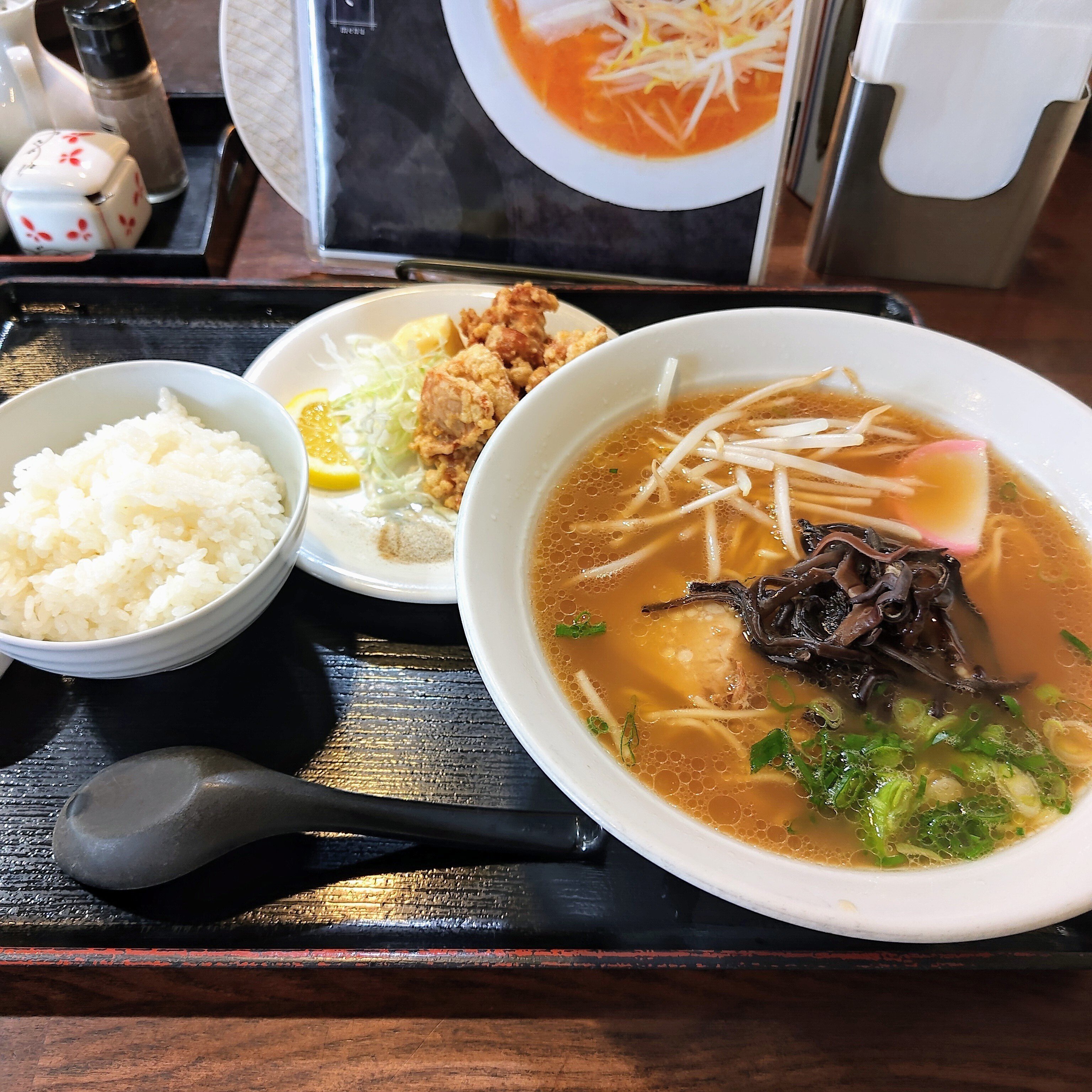 老麺館 2番 〜うまいモン32軒目〜｜えすたけ