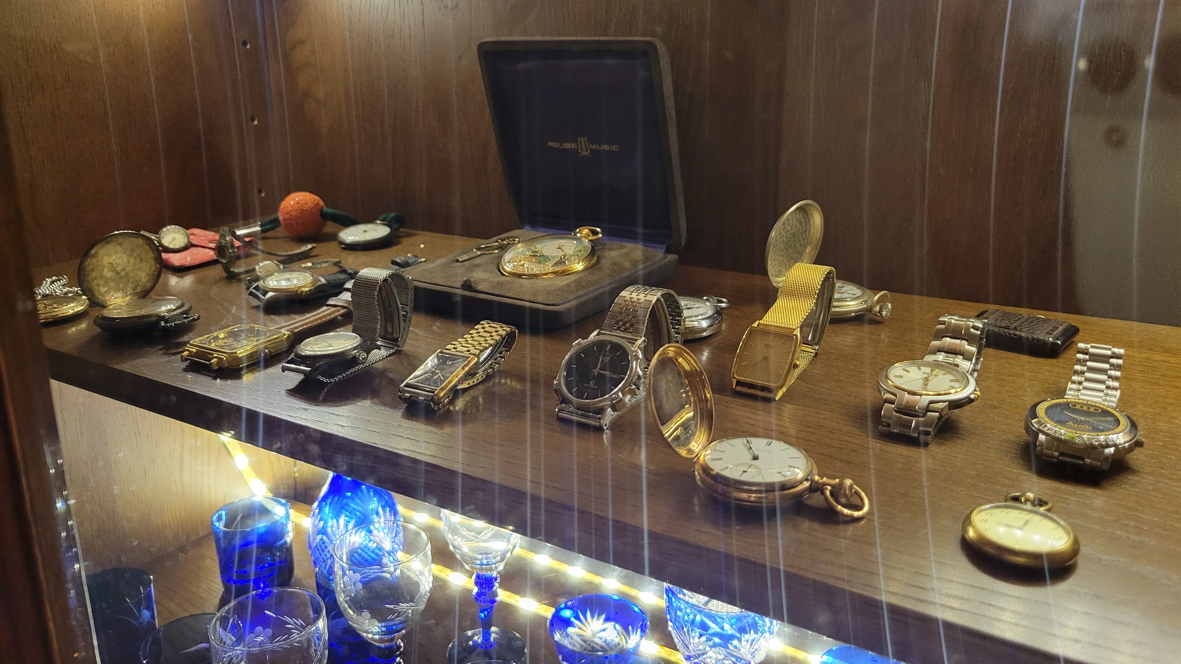 私のコレクション「アンティーク家具と昭和レトロ空間」古民家